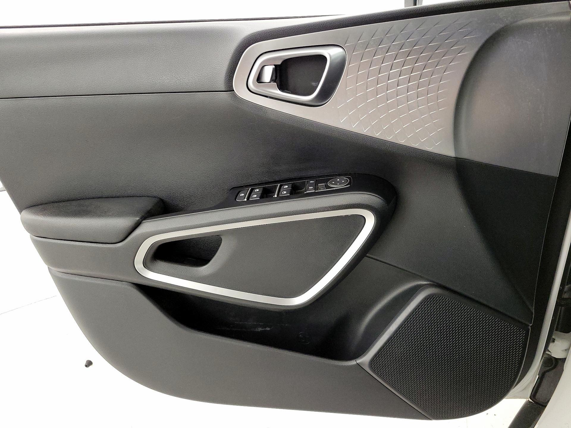 Thumbnail: 2023 Kia Soul - 12