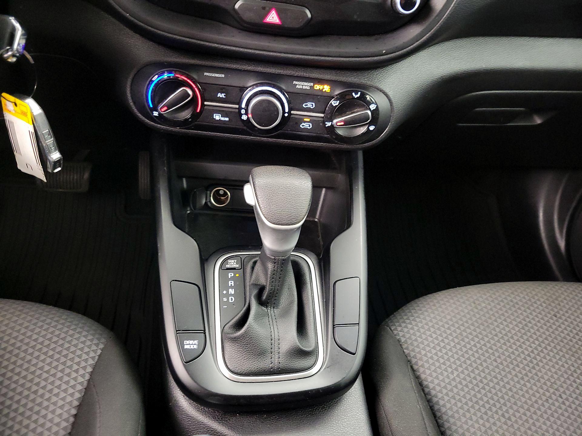 Thumbnail: 2023 Kia Soul - 17
