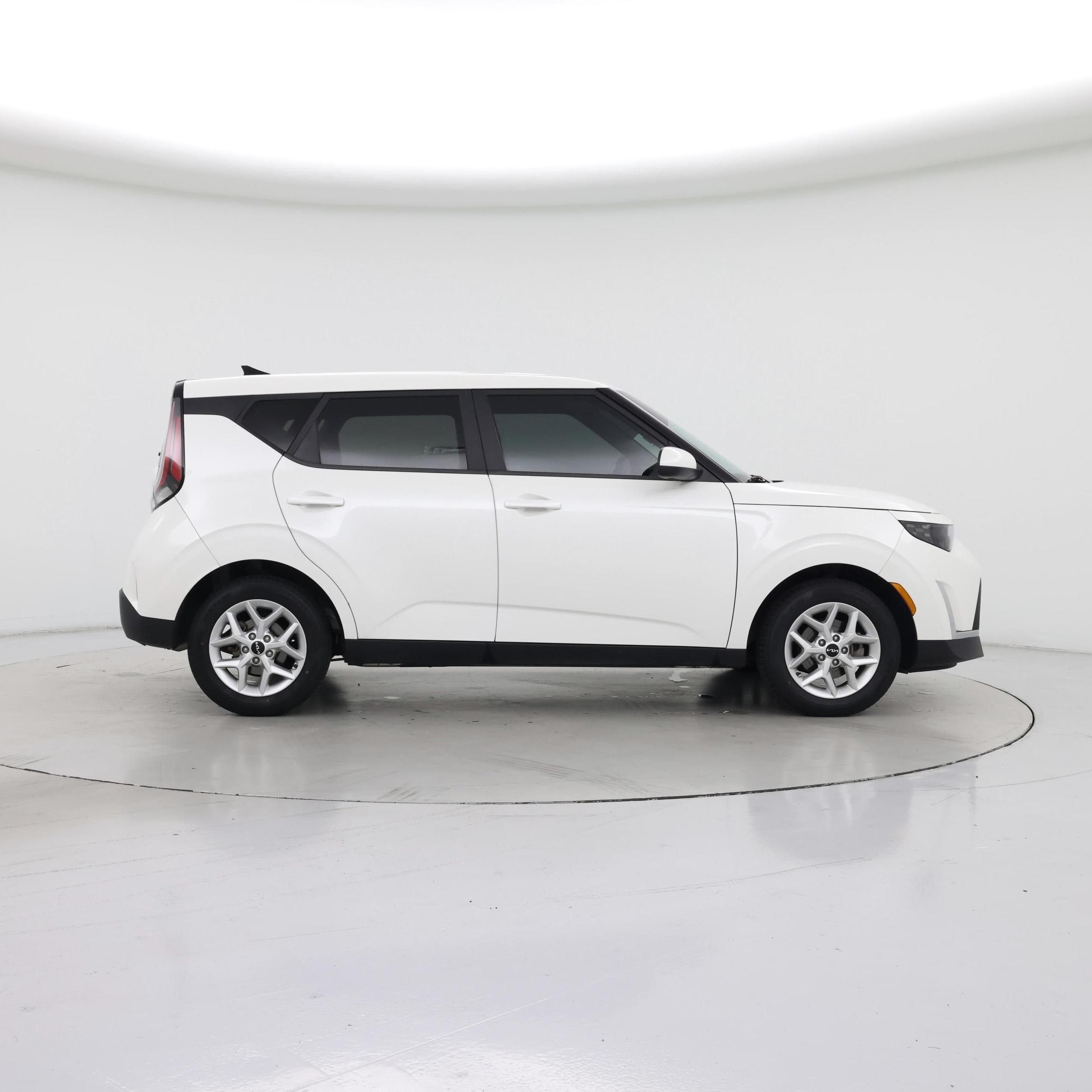Thumbnail: 2023 Kia Soul - 7