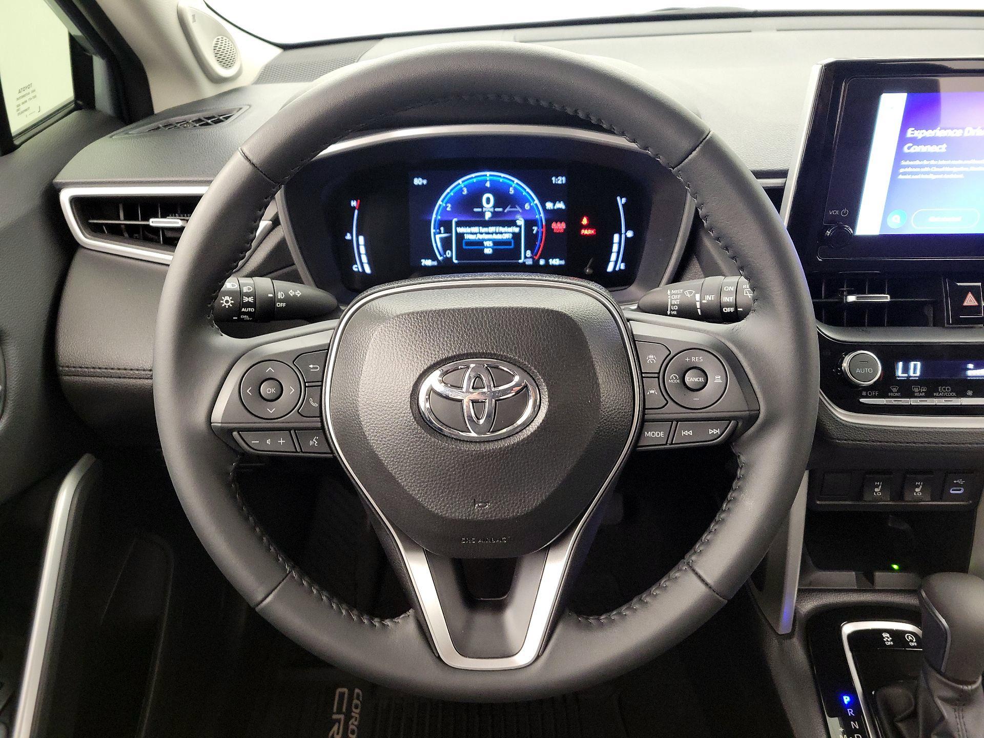 Thumbnail: 2025 Toyota Corolla Cross - 10