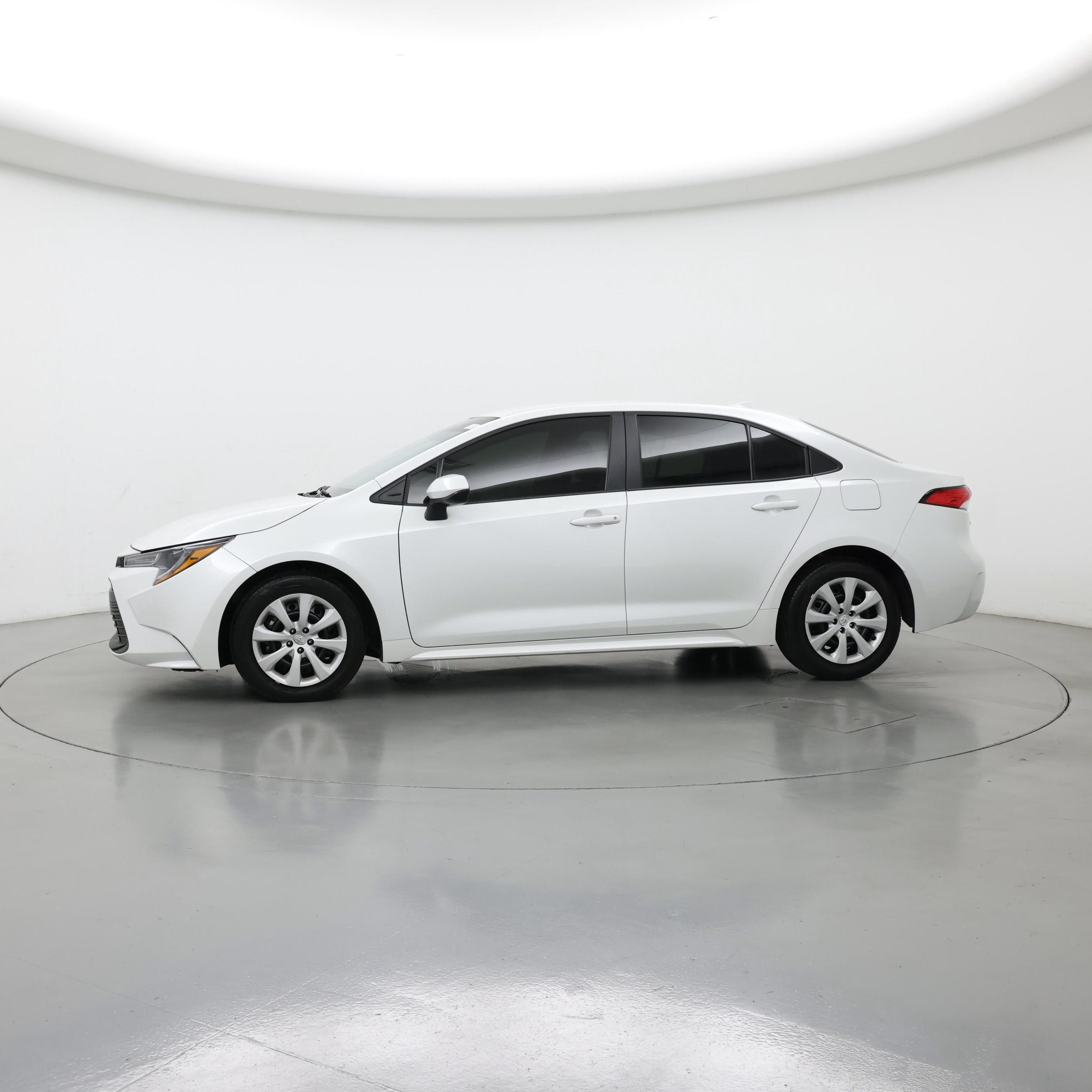 Thumbnail: 2025 Toyota Corolla - 3