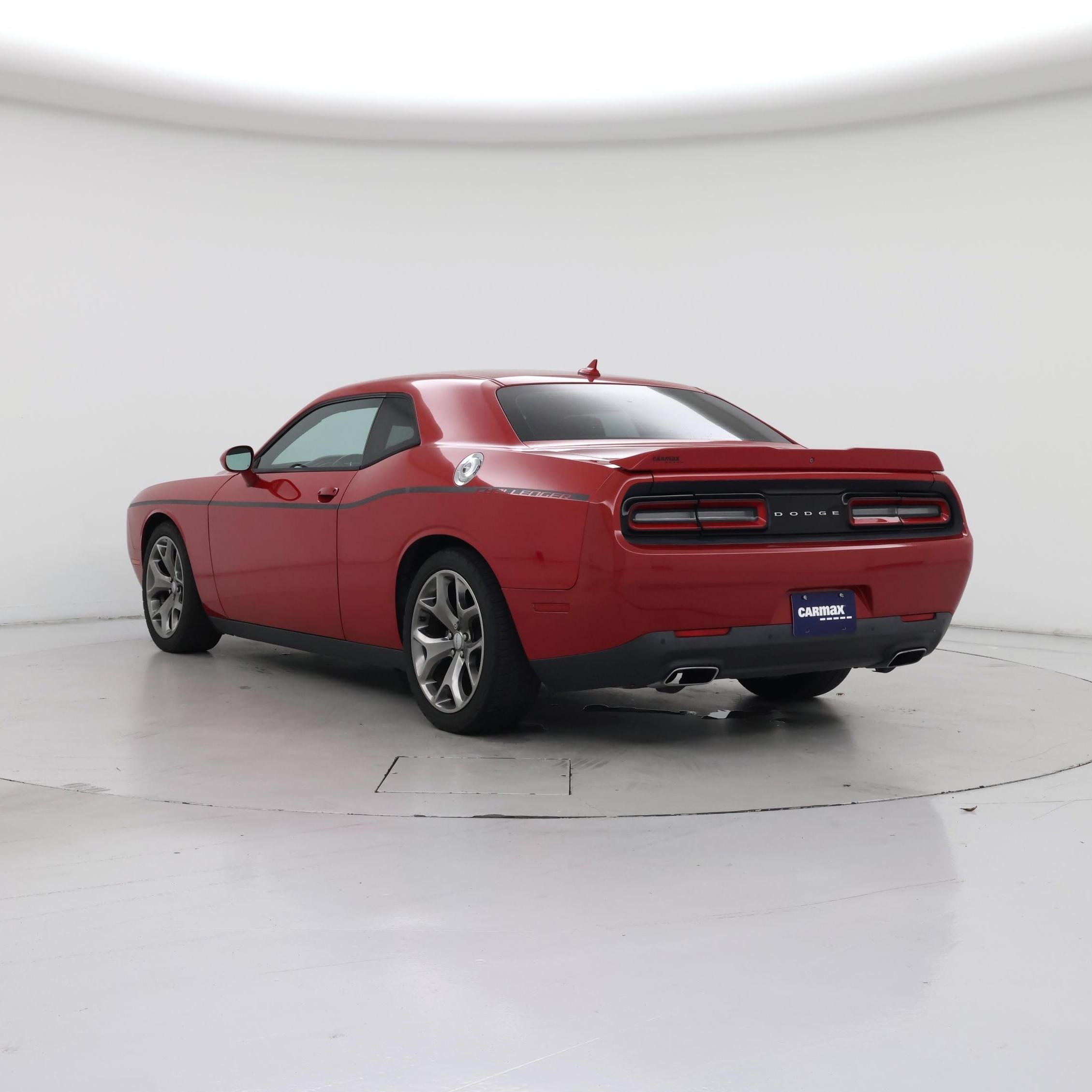 Thumbnail: 2016 Dodge Challenger - 2