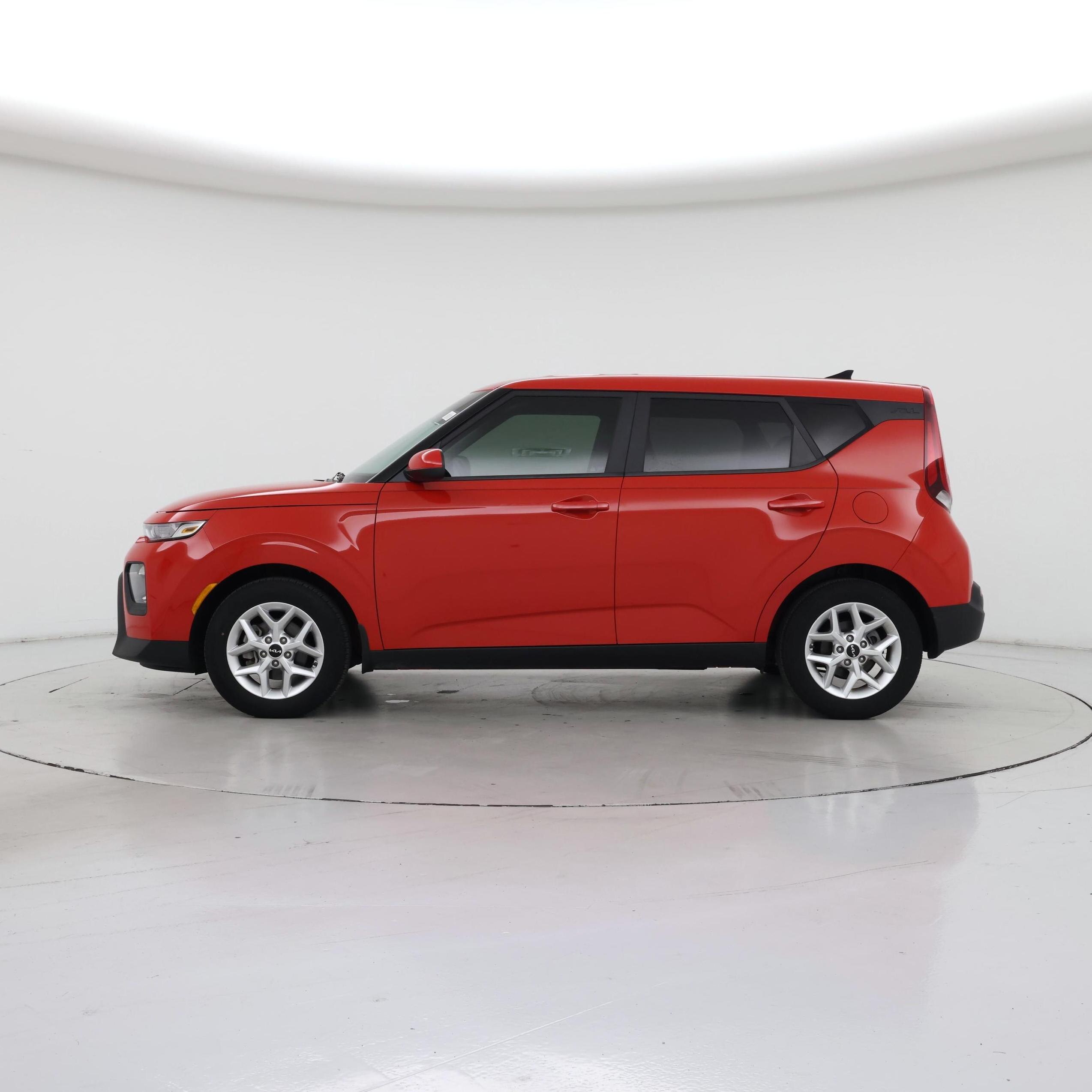 Thumbnail: 2022 Kia Soul - 3