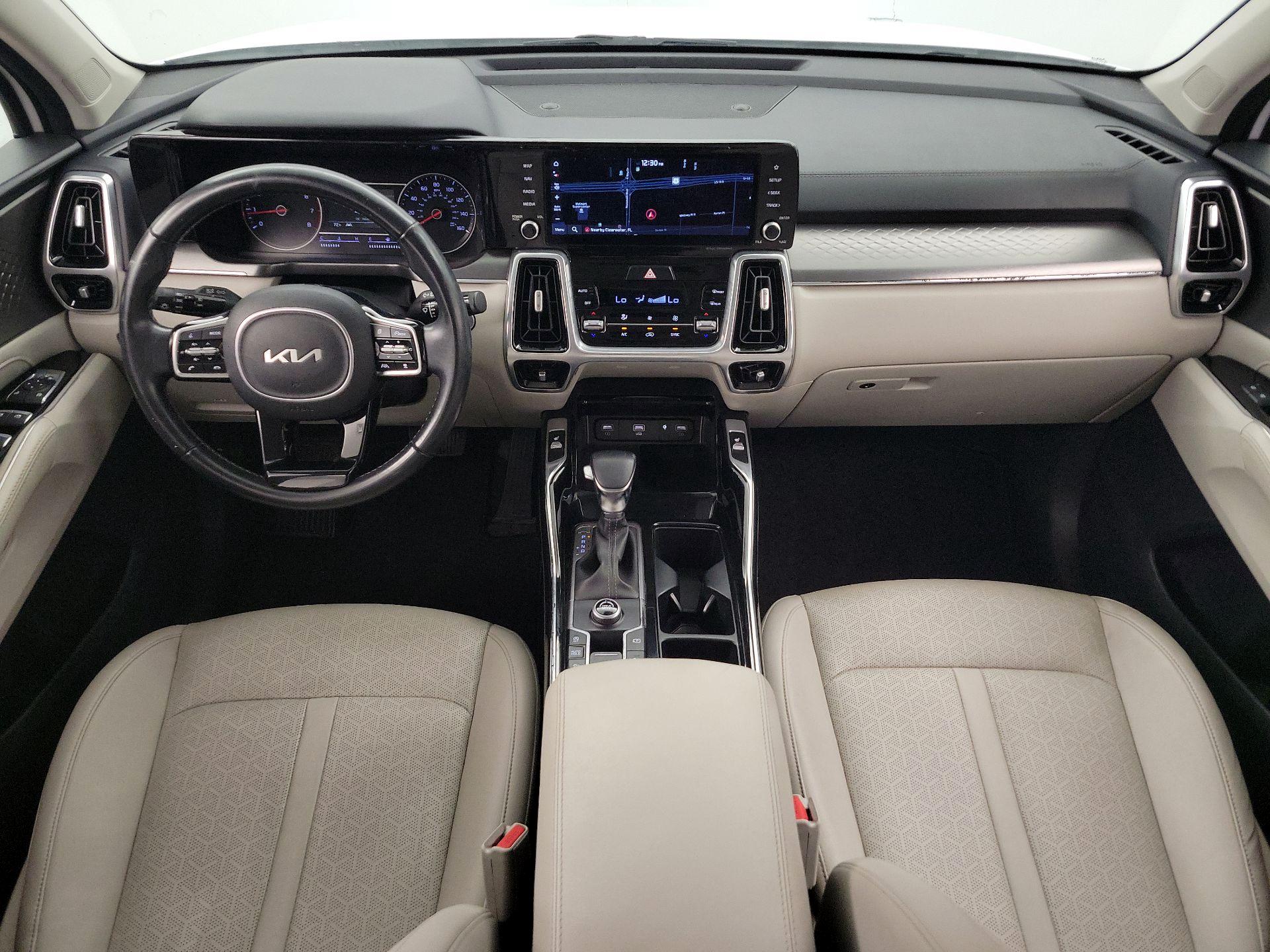 Thumbnail: 2022 Kia Sorento - 9