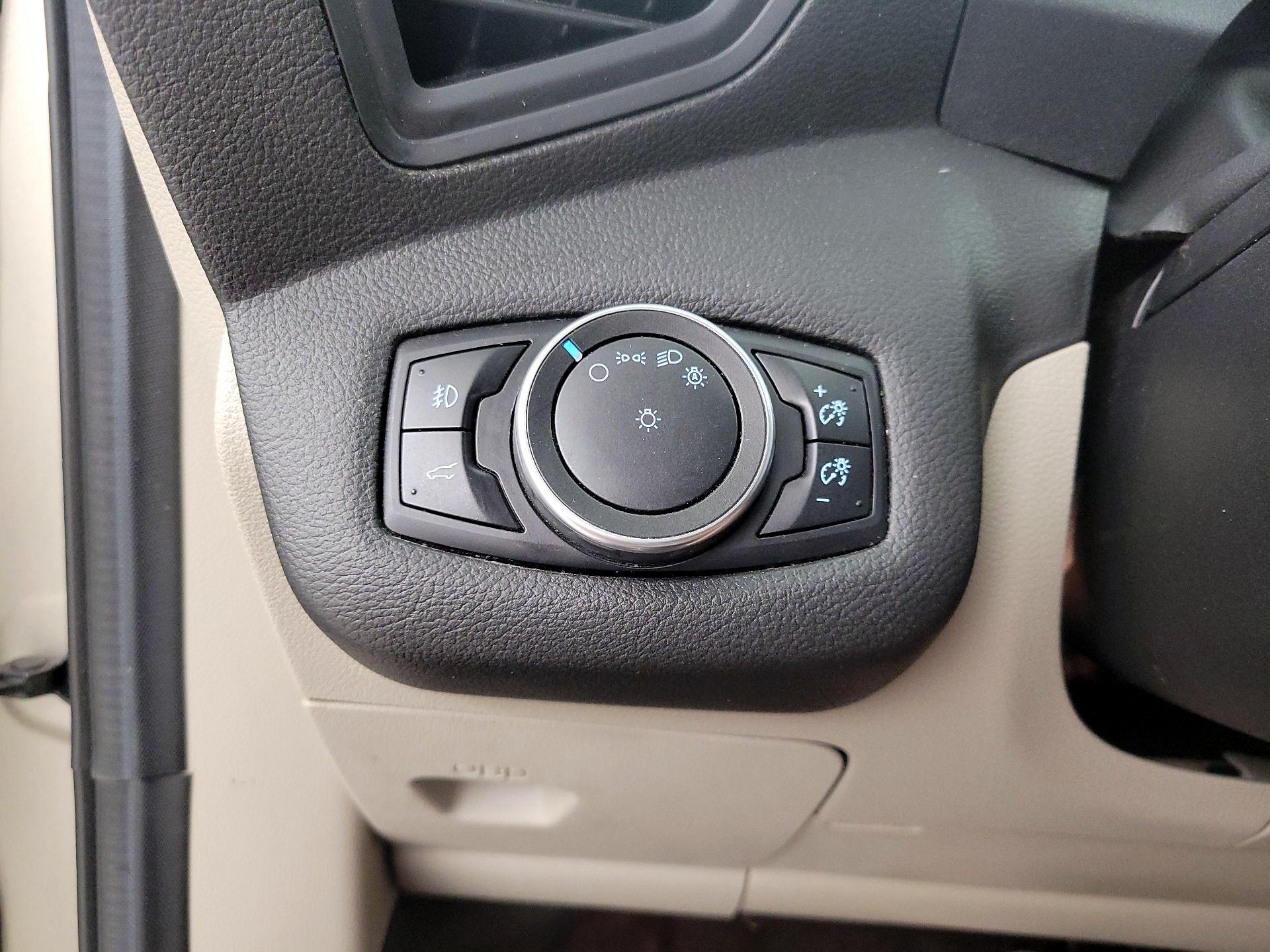 Thumbnail: 2017 Ford Escape - 13