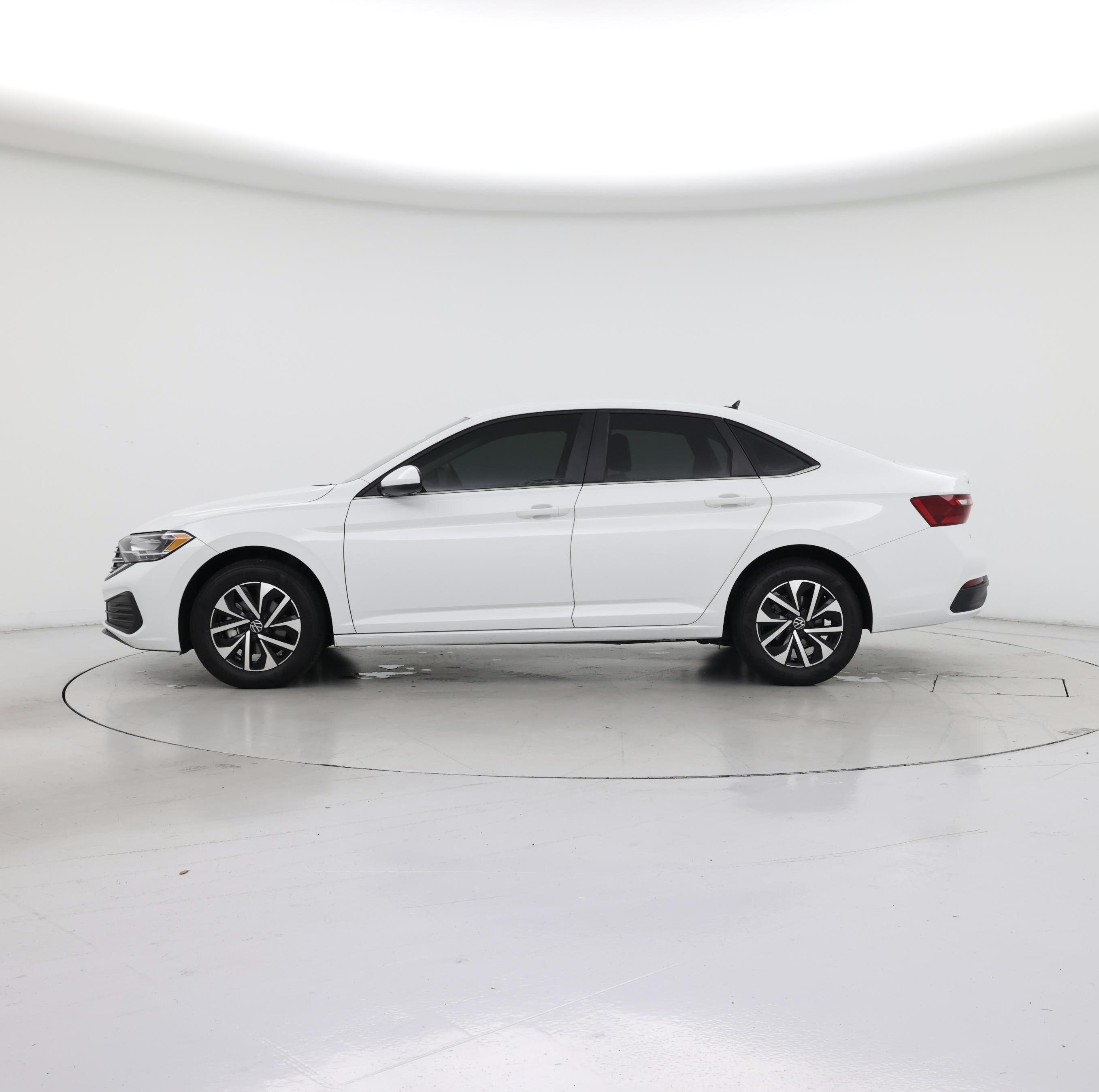 Thumbnail: 2024 Volkswagen Jetta - 3
