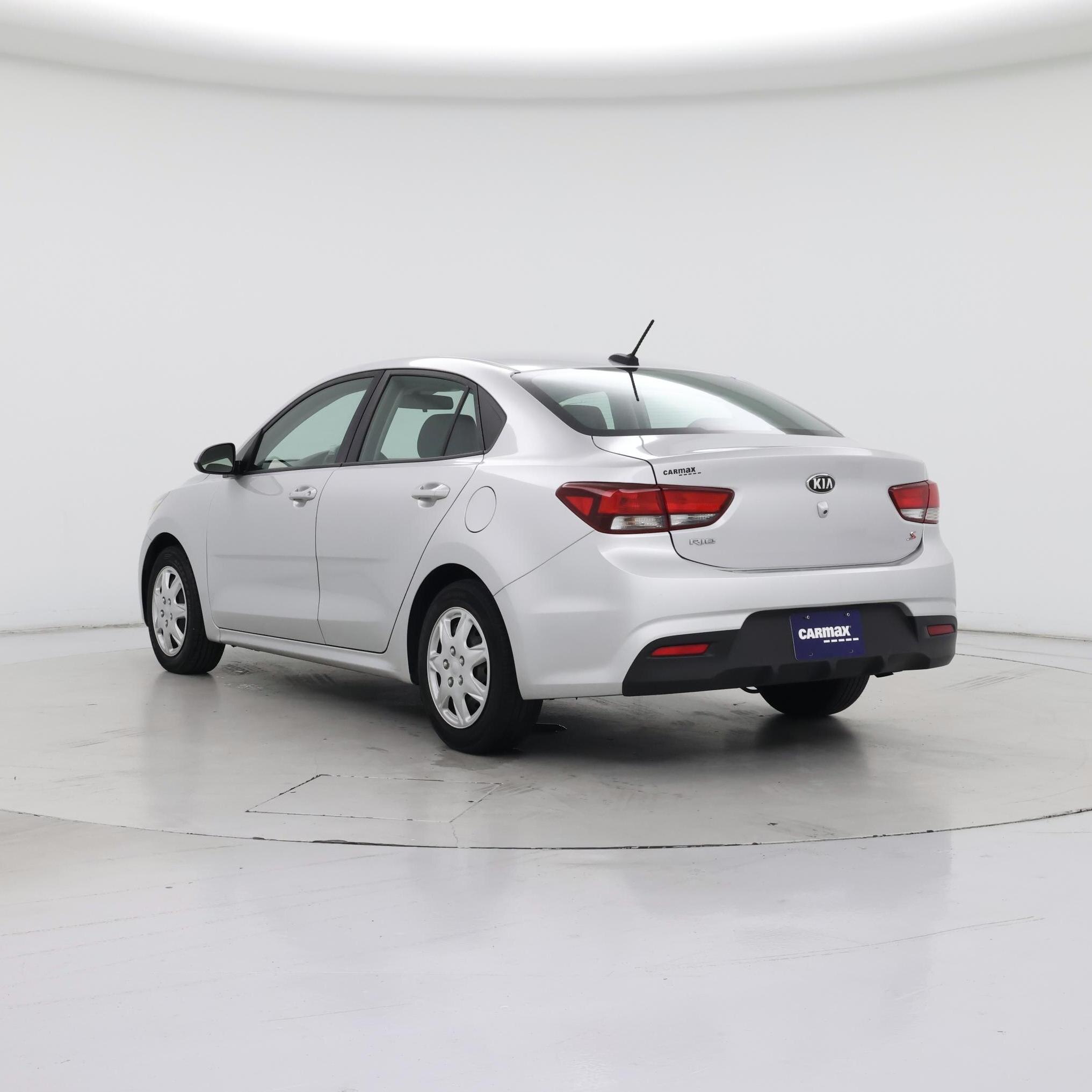 Thumbnail: 2019 Kia Rio - 2