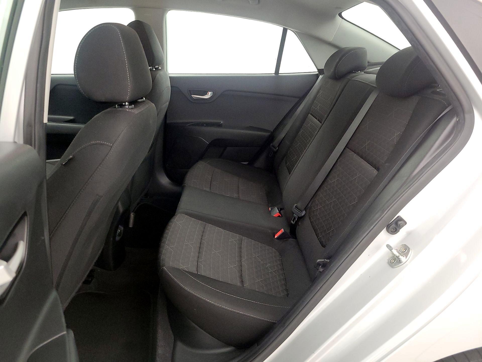 Thumbnail: 2019 Kia Rio - 19
