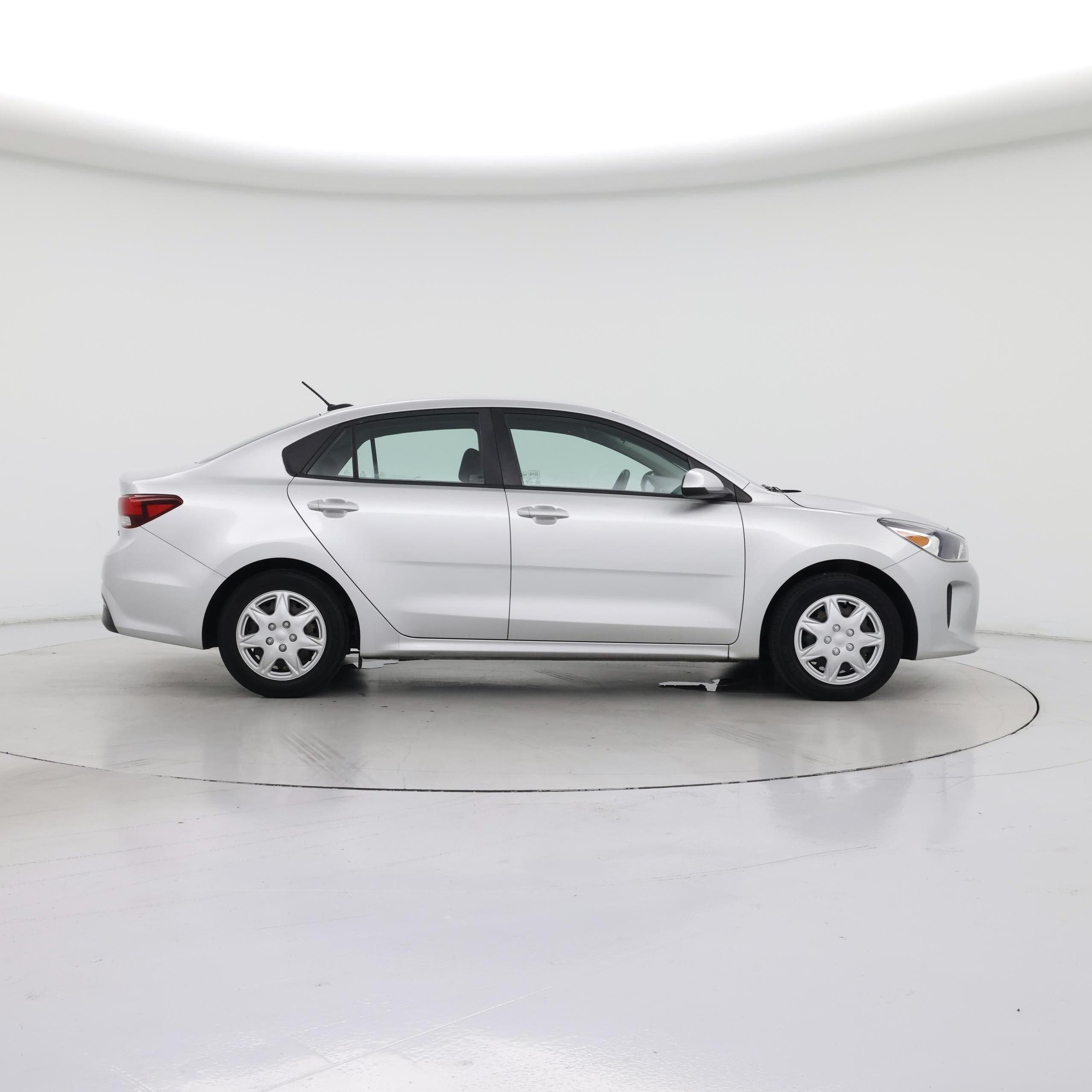 Thumbnail: 2019 Kia Rio - 7