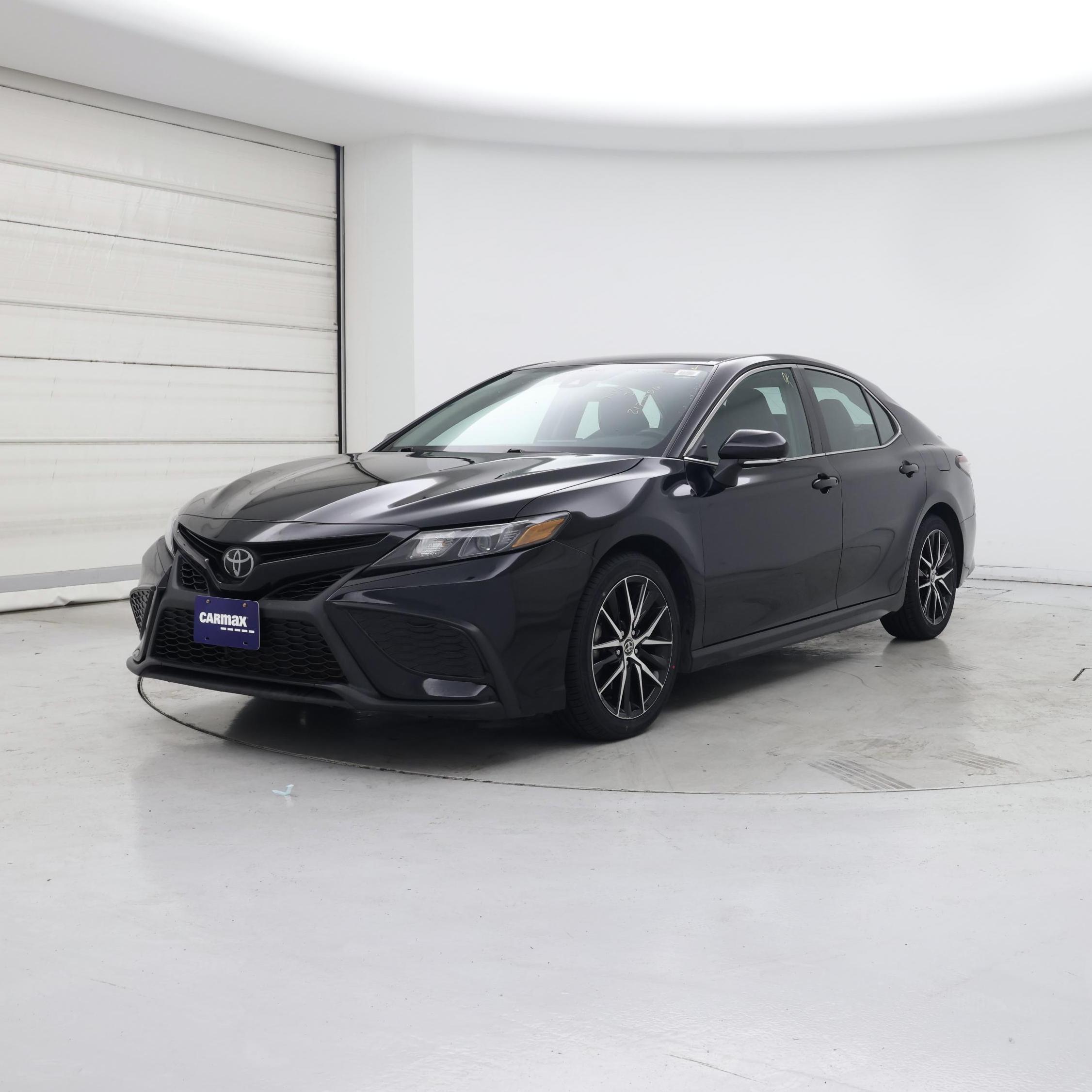 Thumbnail: 2023 Toyota Camry - 4