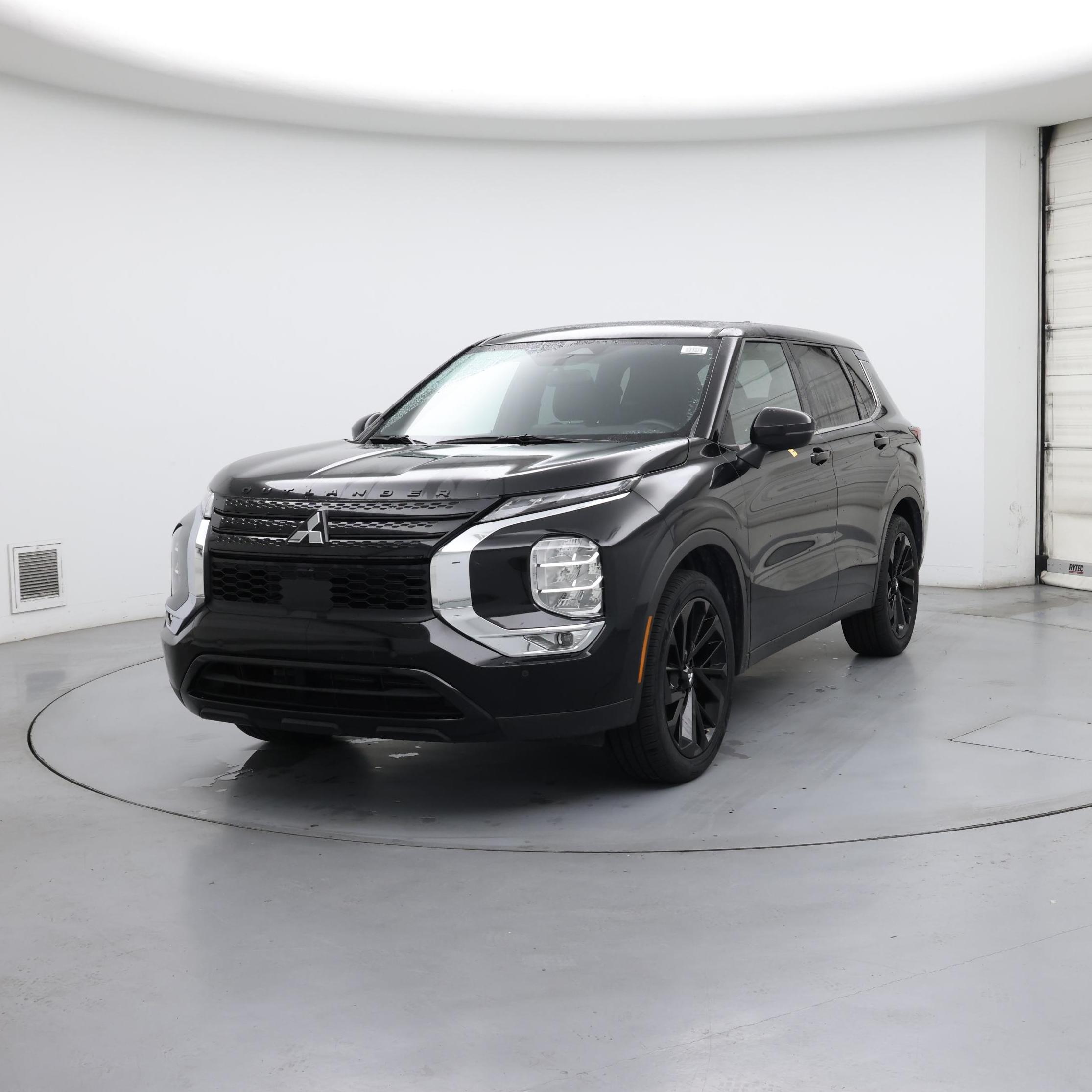 Thumbnail: 2022 Mitsubishi Outlander - 4