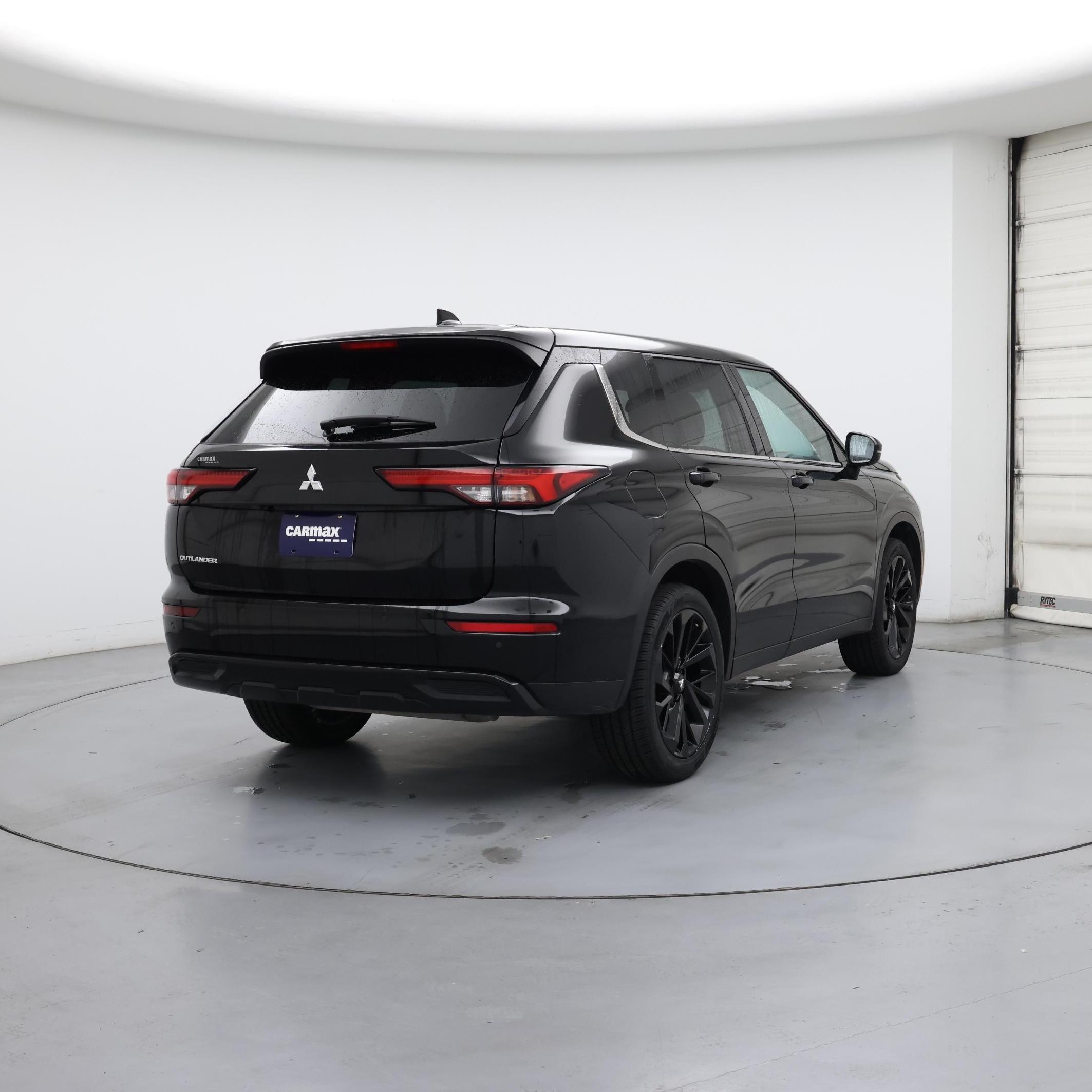 Thumbnail: 2022 Mitsubishi Outlander - 8