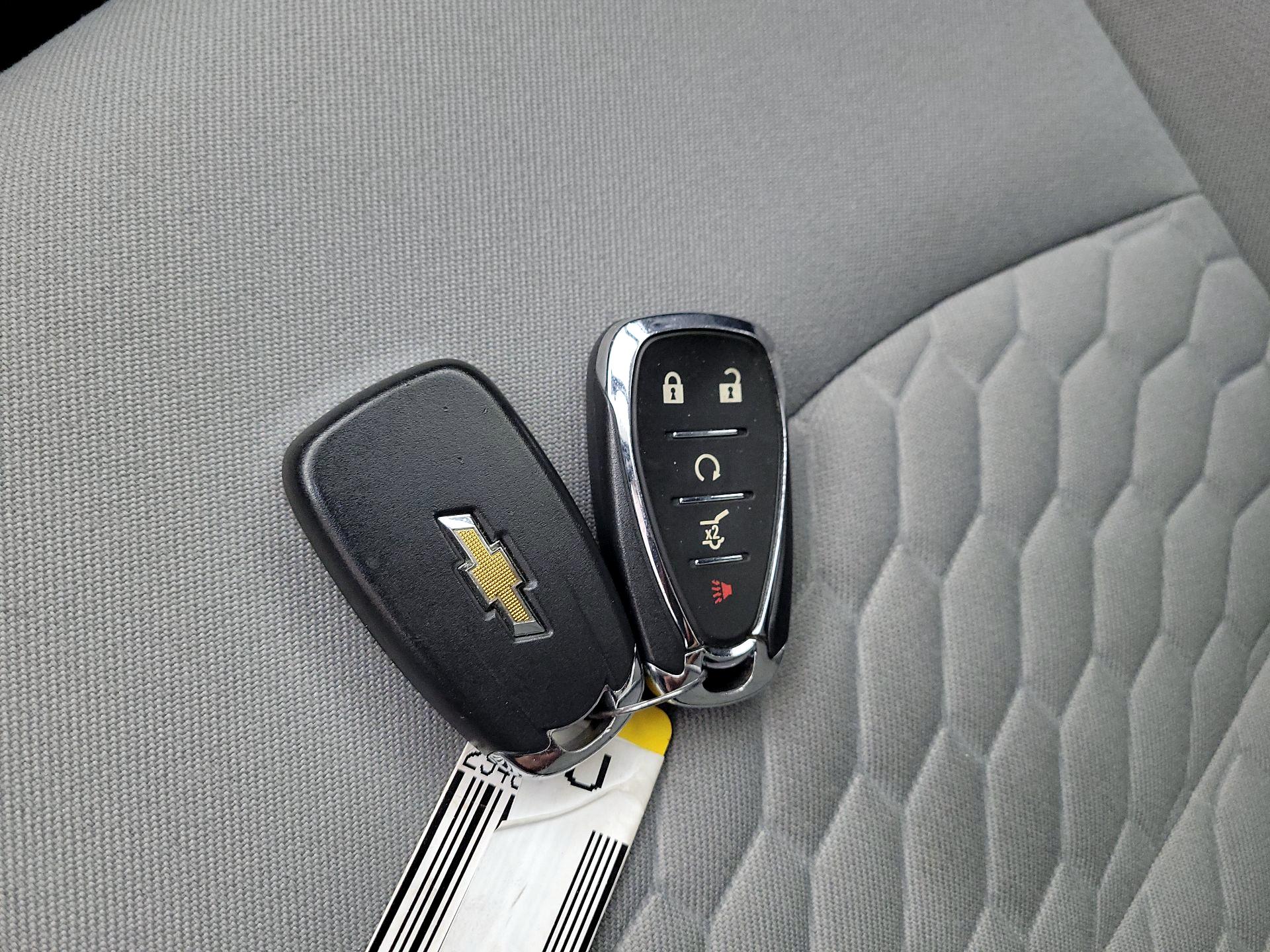 Thumbnail: 2020 Chevrolet Equinox - 18