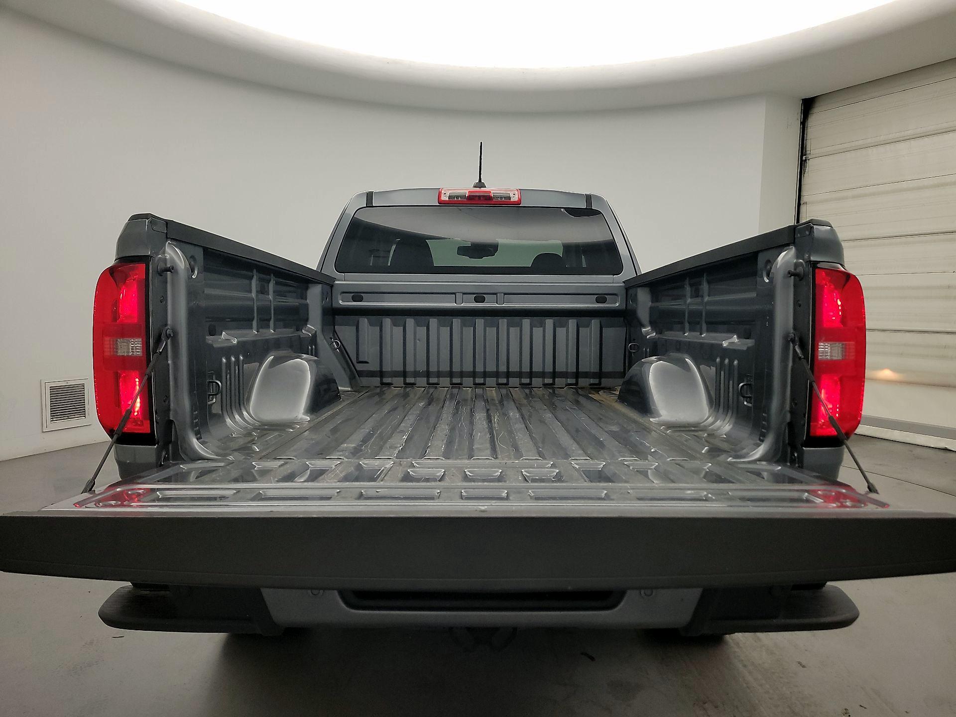 Thumbnail: 2022 Chevrolet Colorado - 19