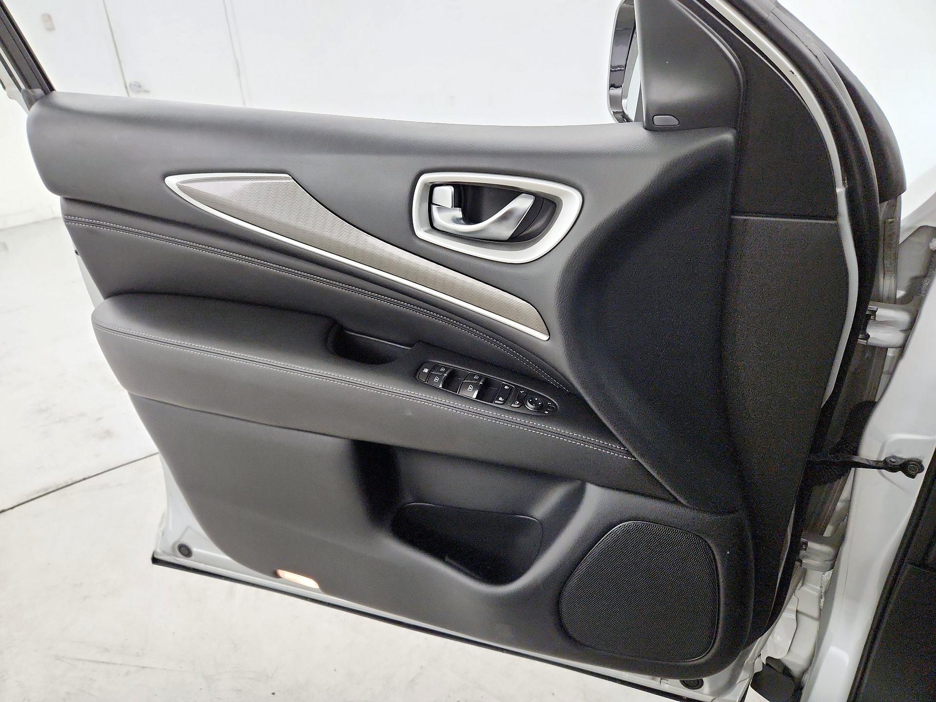 Thumbnail: 2020 INFINITI QX60 - 12