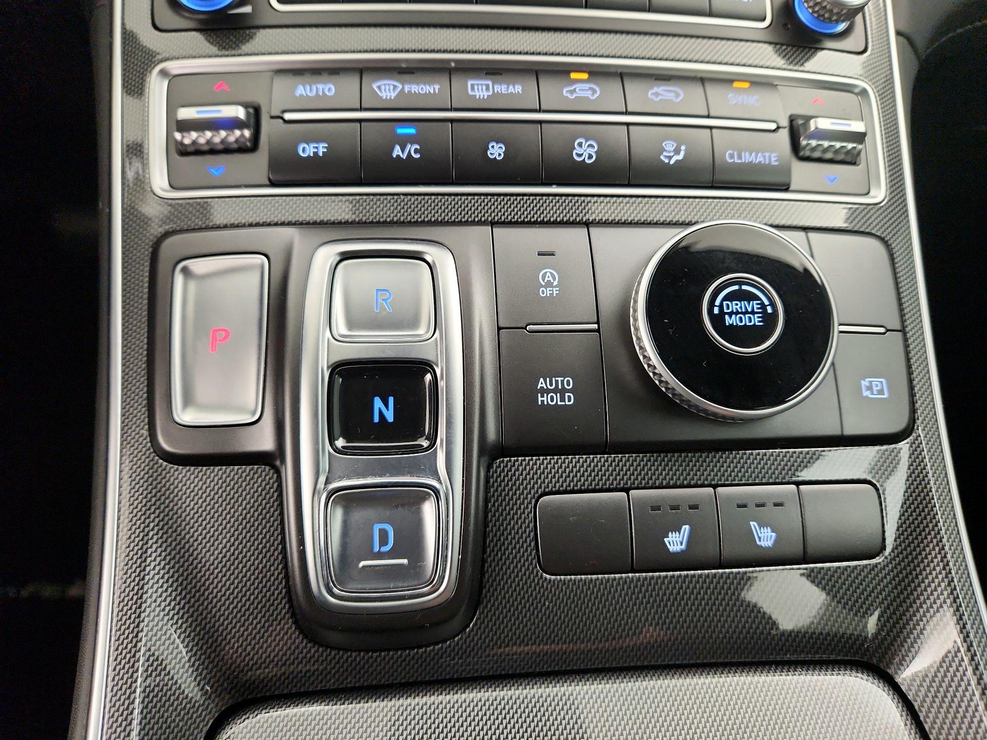 Thumbnail: 2021 Hyundai Santa Fe - 18
