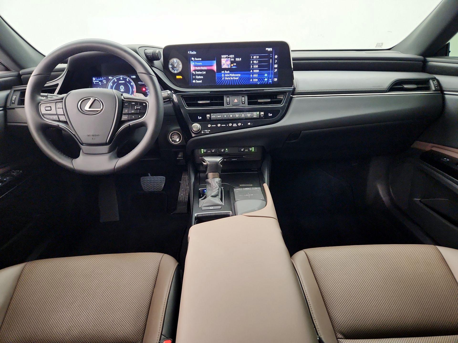 Thumbnail: 2022 Lexus ES - 9