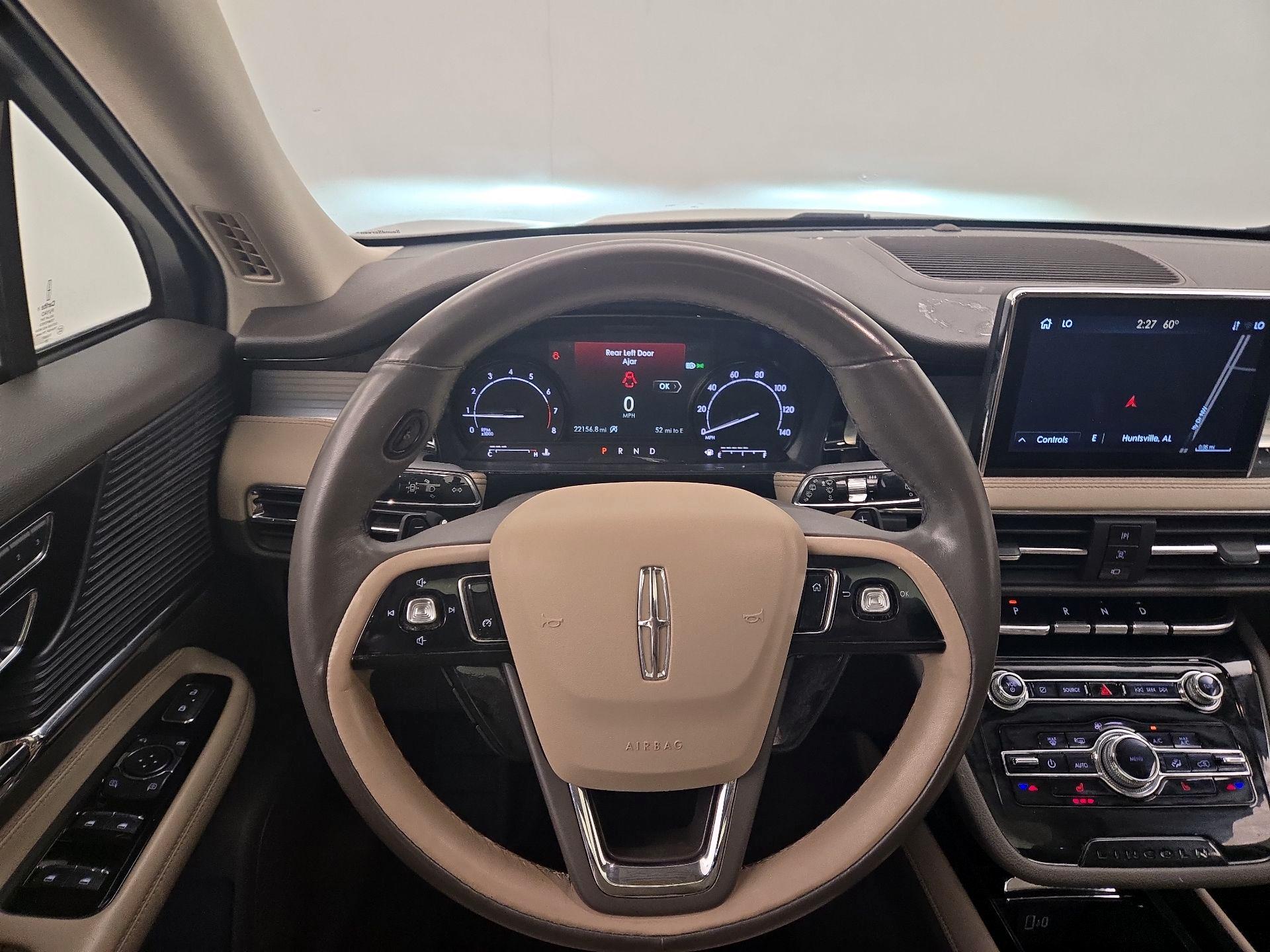 Thumbnail: 2021 Lincoln Corsair - 10