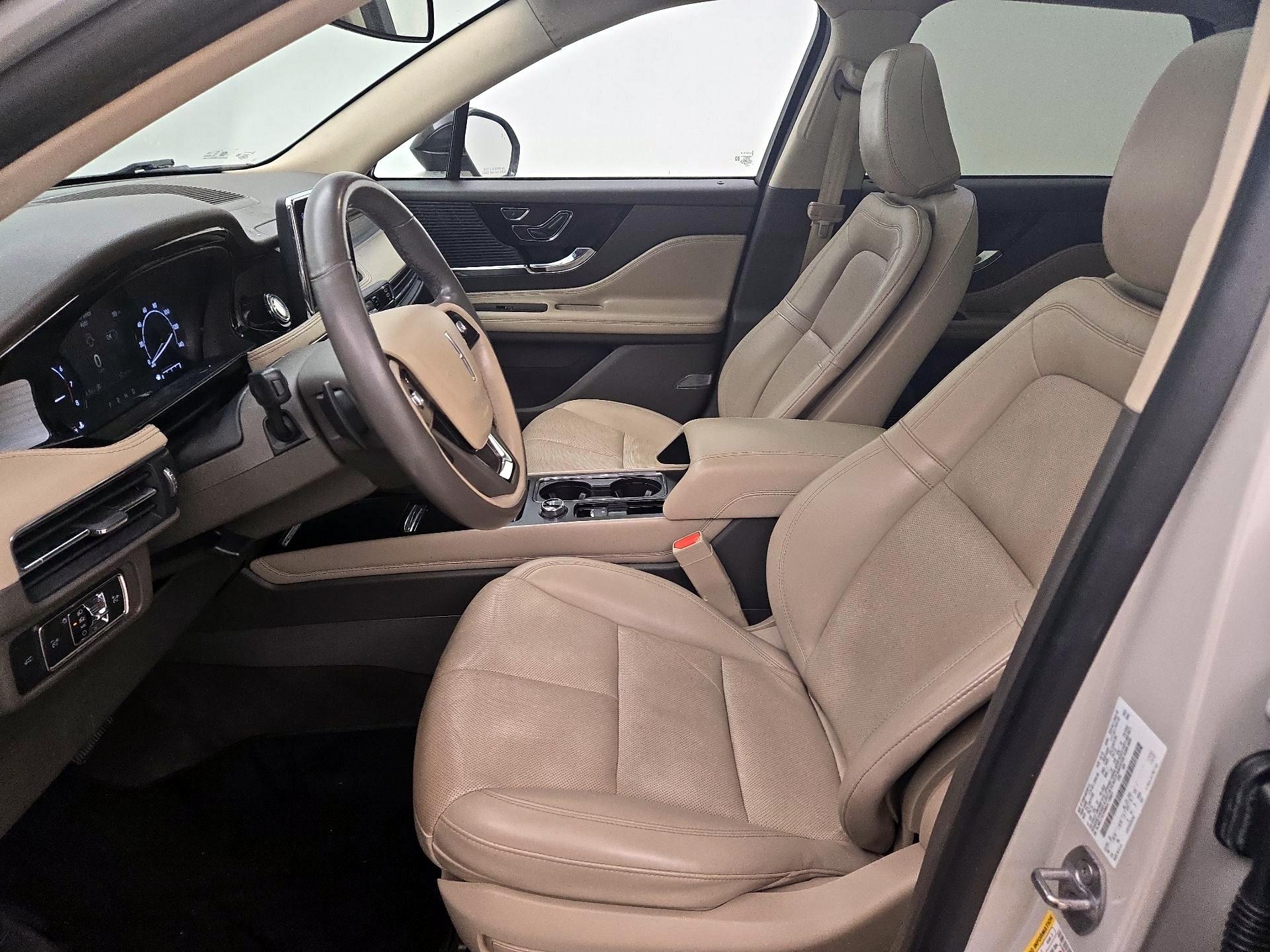 Thumbnail: 2021 Lincoln Corsair - 11