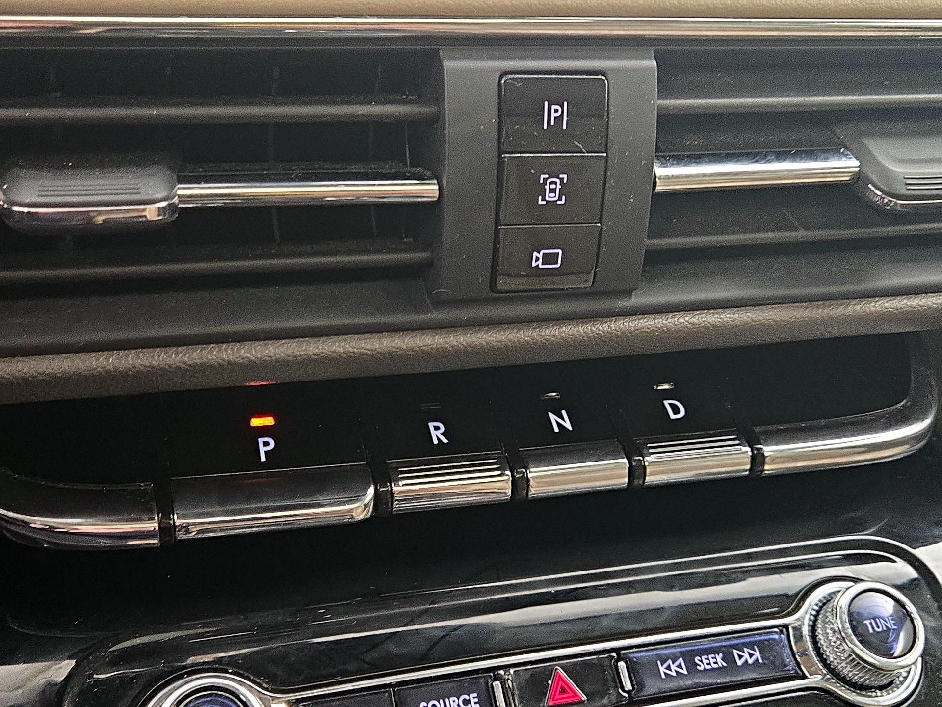 Thumbnail: 2021 Lincoln Corsair - 18