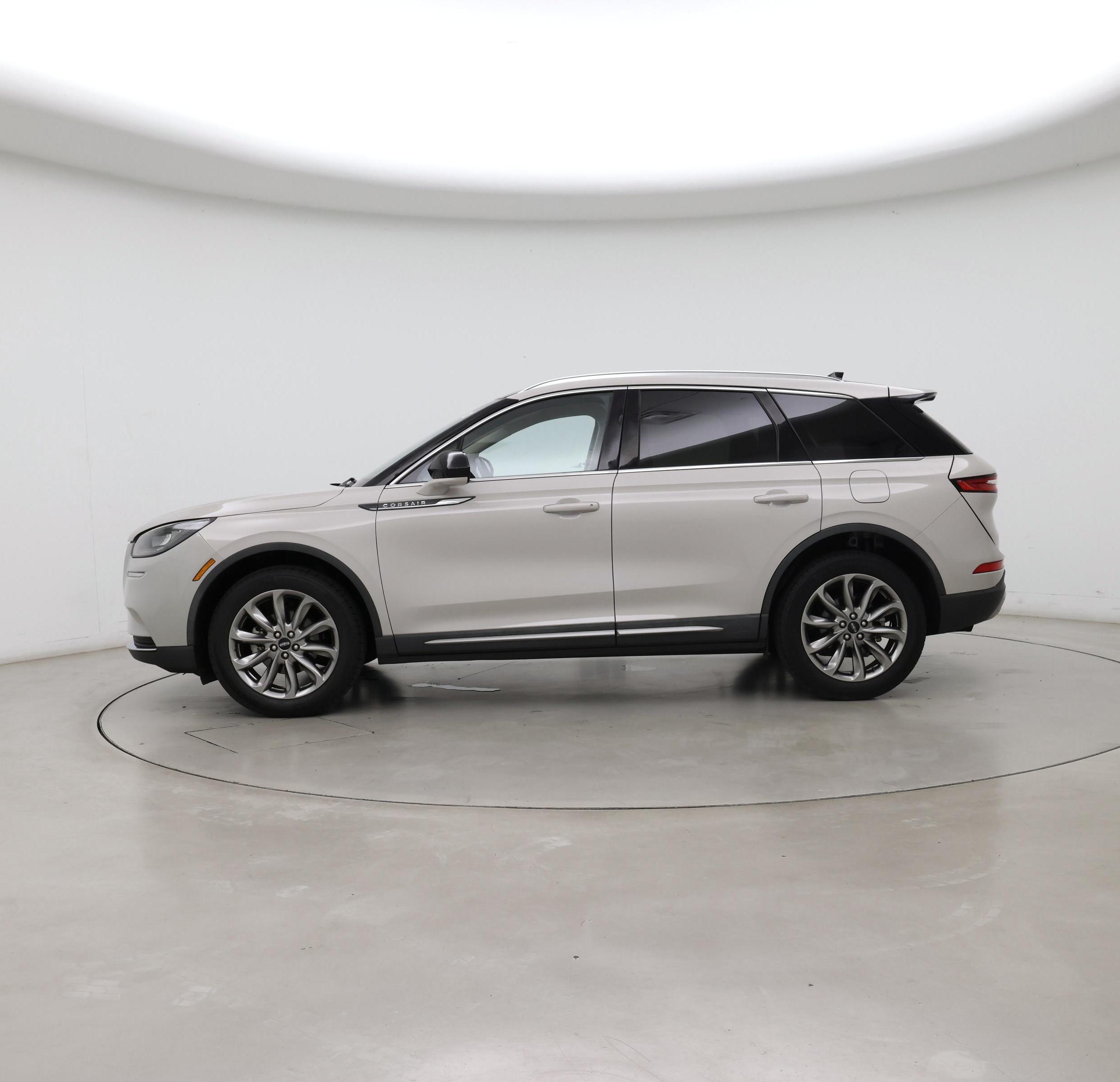 Thumbnail: 2021 Lincoln Corsair - 3