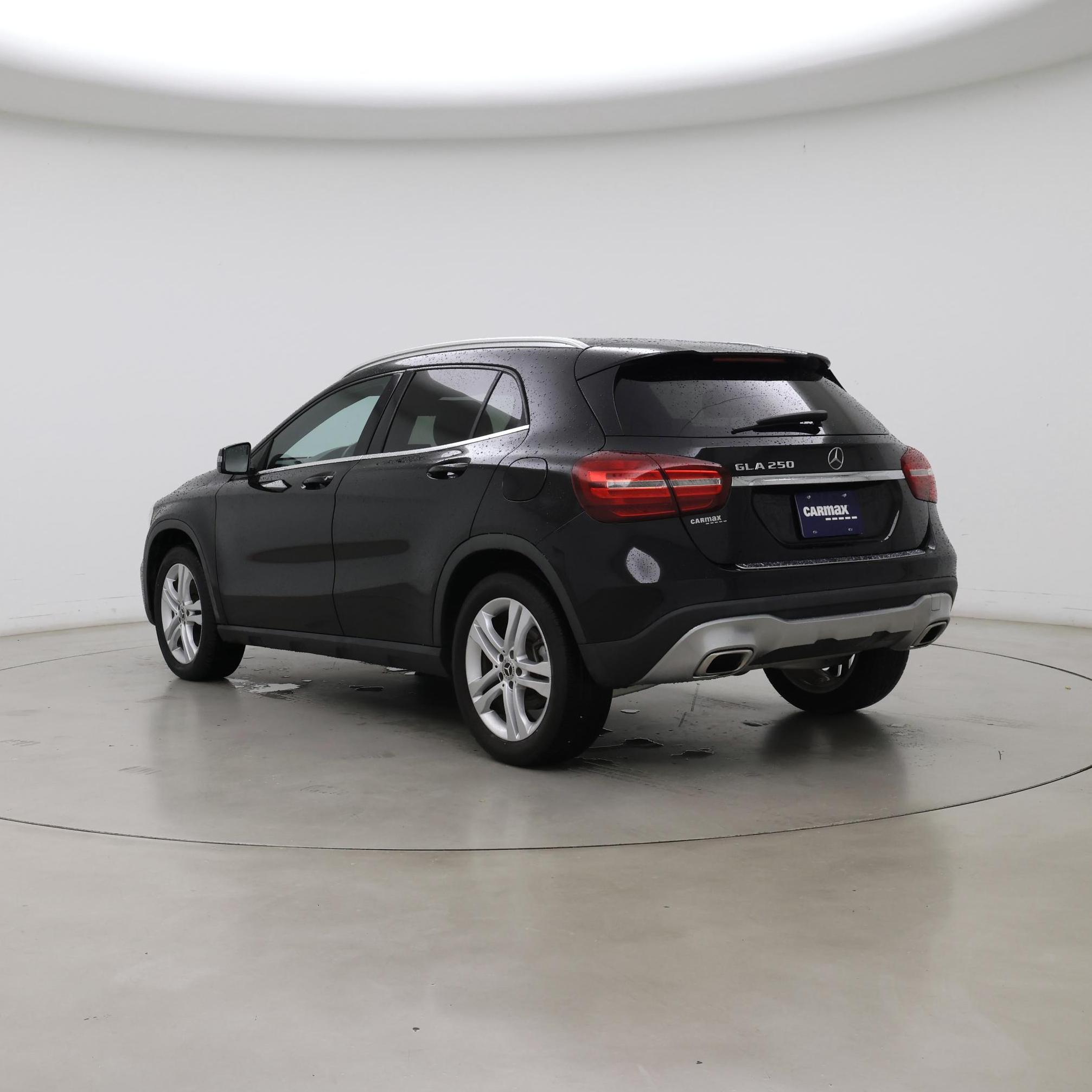 Thumbnail: 2020 Mercedes-Benz GLA - 2