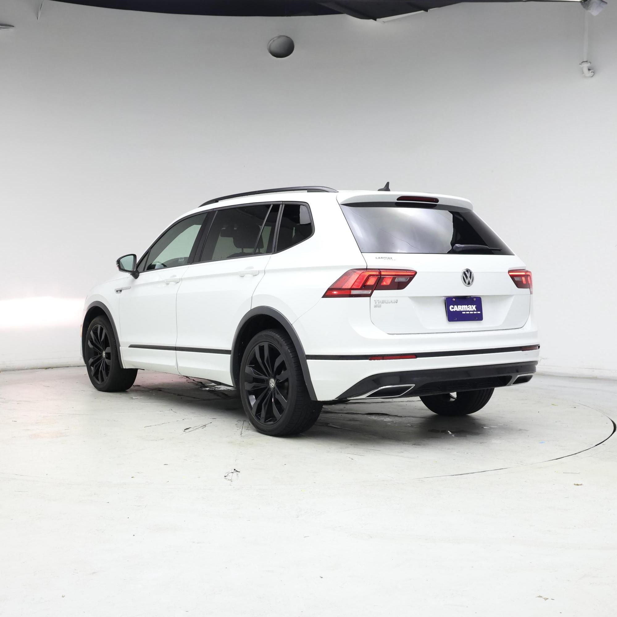 Thumbnail: 2020 Volkswagen Tiguan - 2