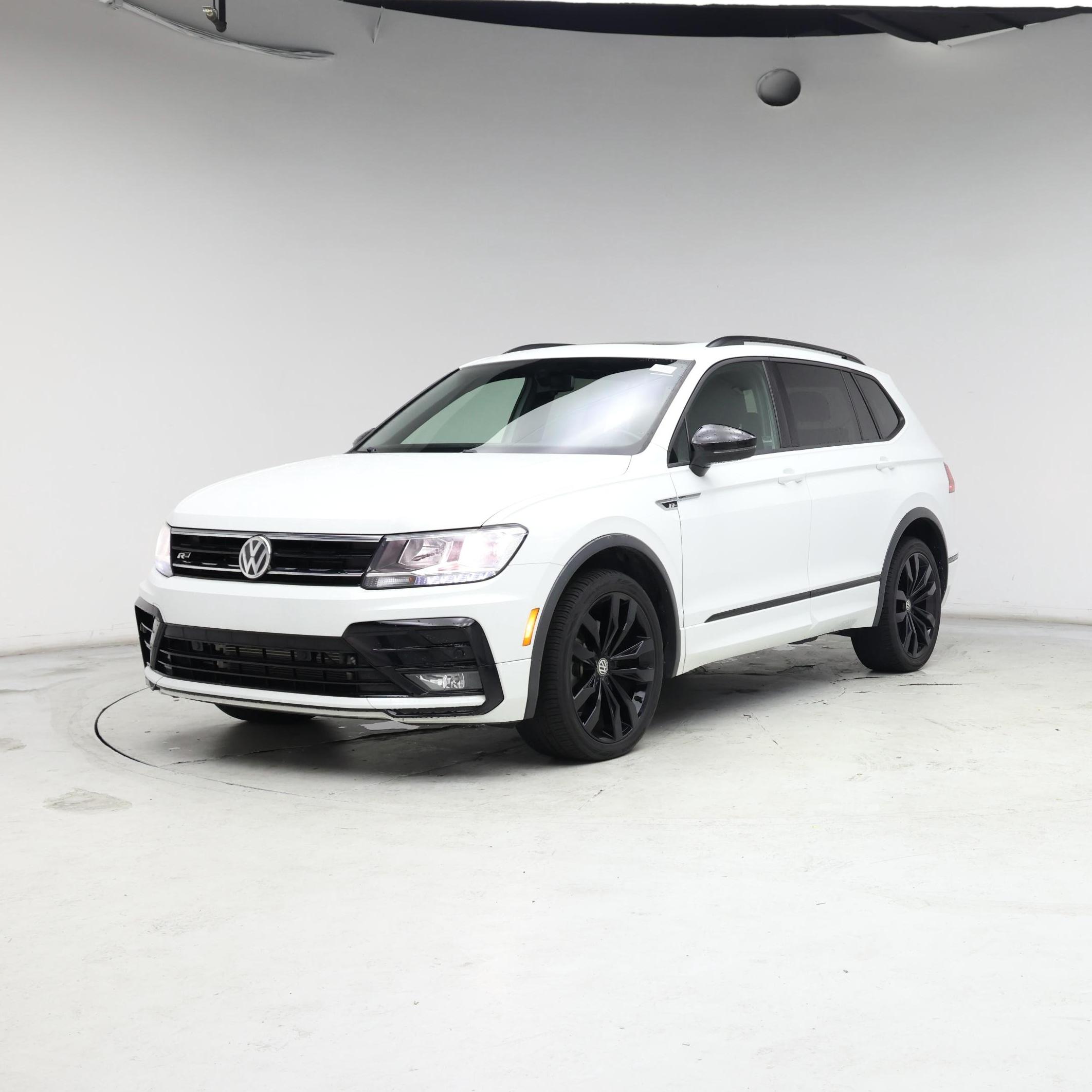 Thumbnail: 2020 Volkswagen Tiguan - 4