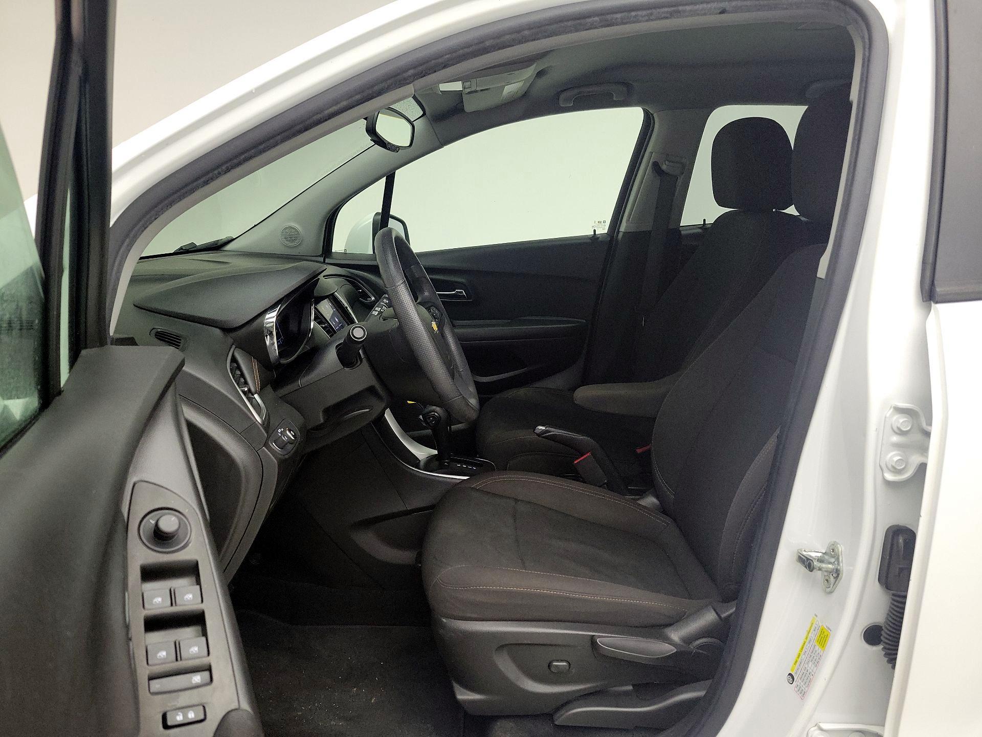 Thumbnail: 2020 Chevrolet Trax - 11
