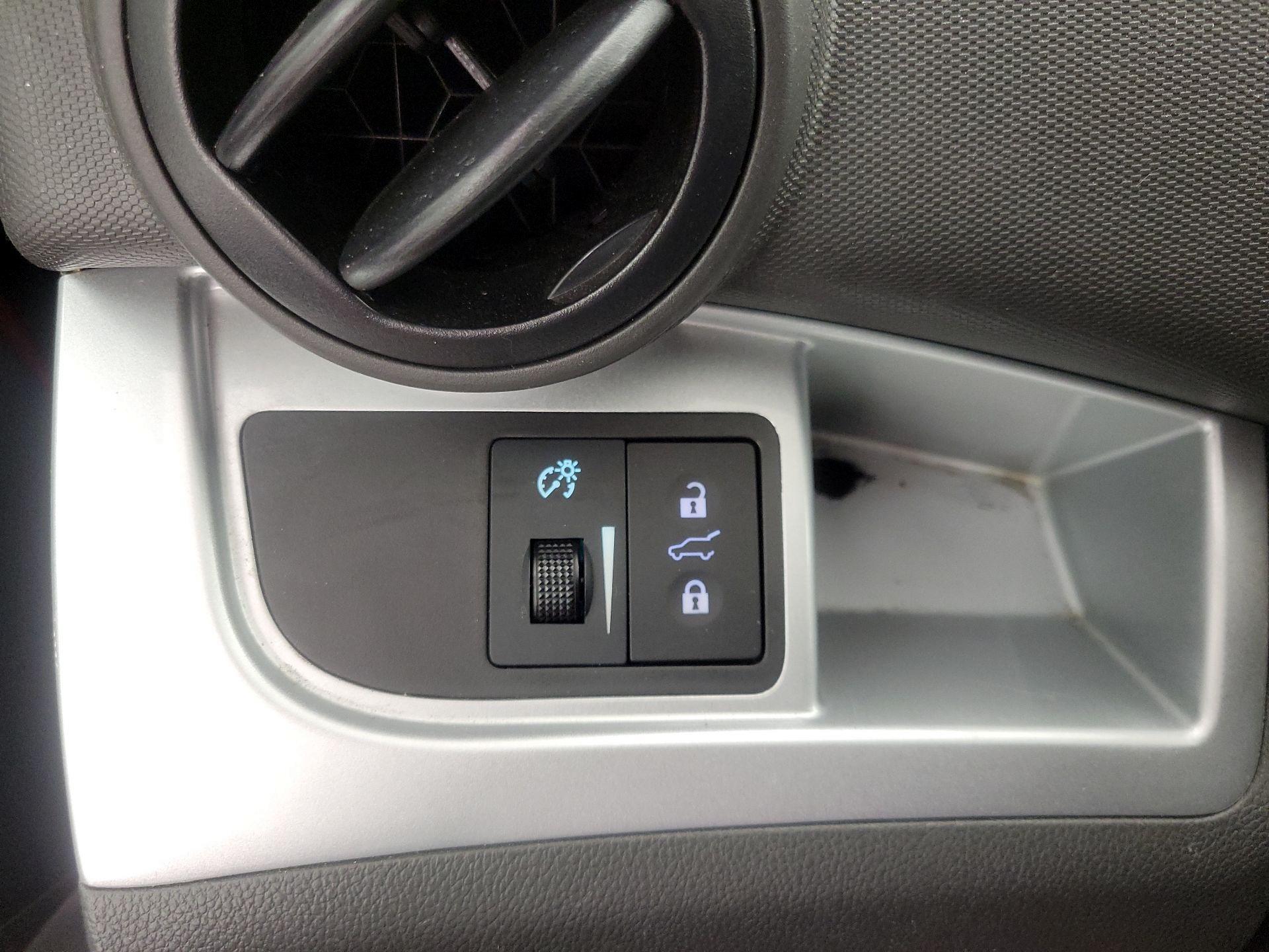 Thumbnail: 2014 Chevrolet Spark - 13