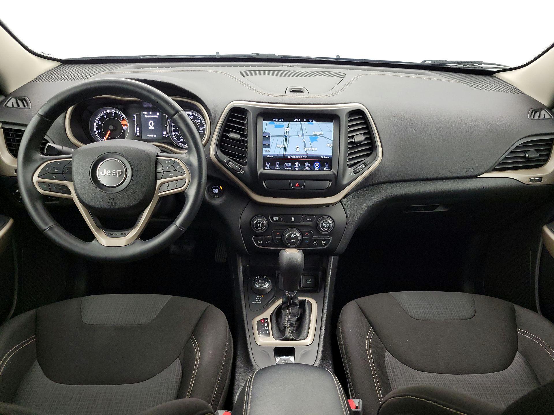 Thumbnail: 2017 Jeep Cherokee - 9