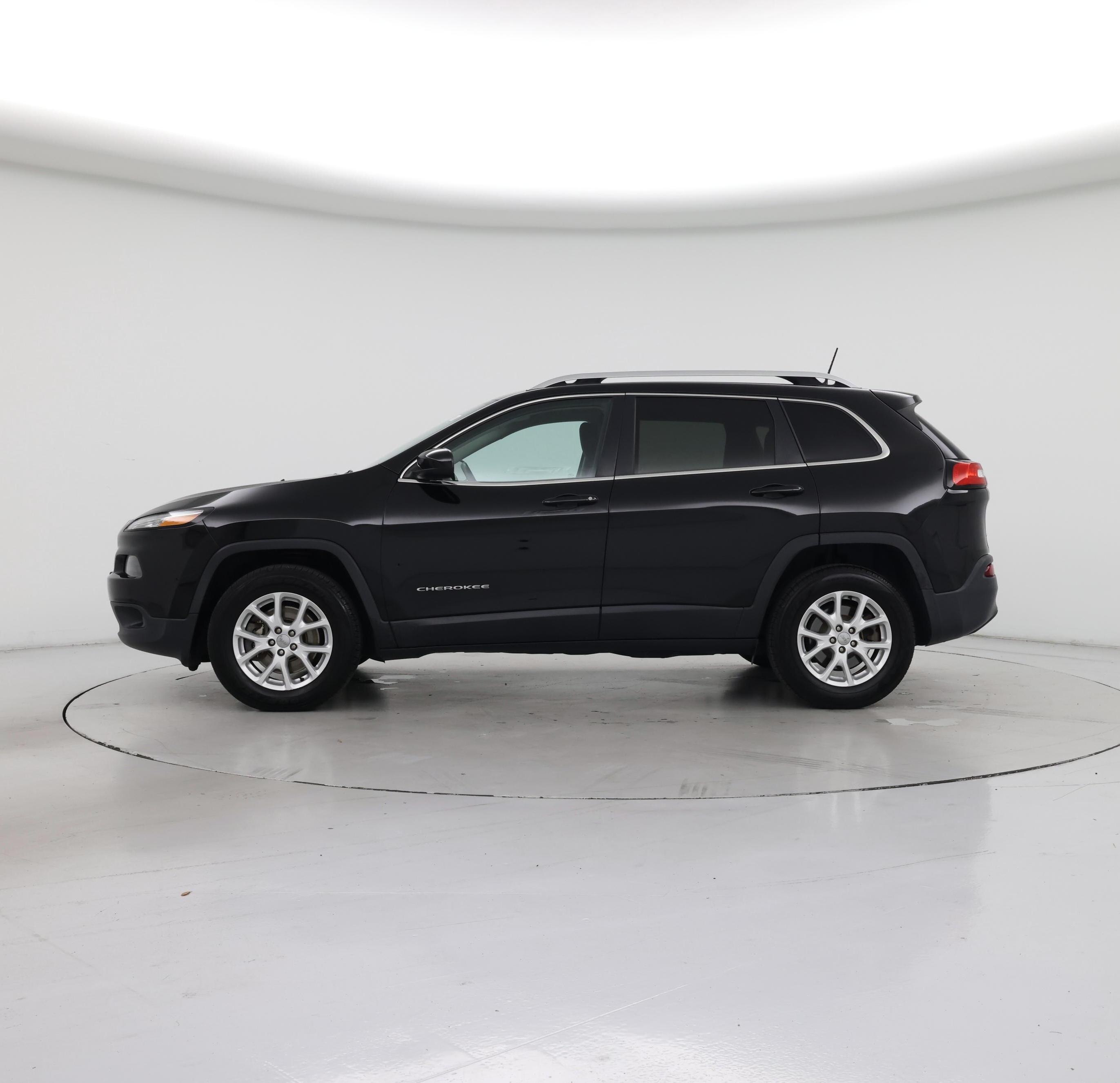 Thumbnail: 2017 Jeep Cherokee - 3