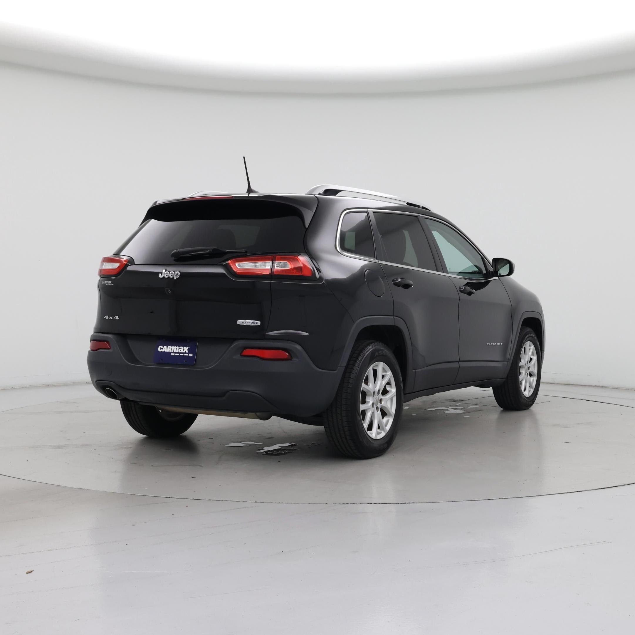 Thumbnail: 2017 Jeep Cherokee - 8