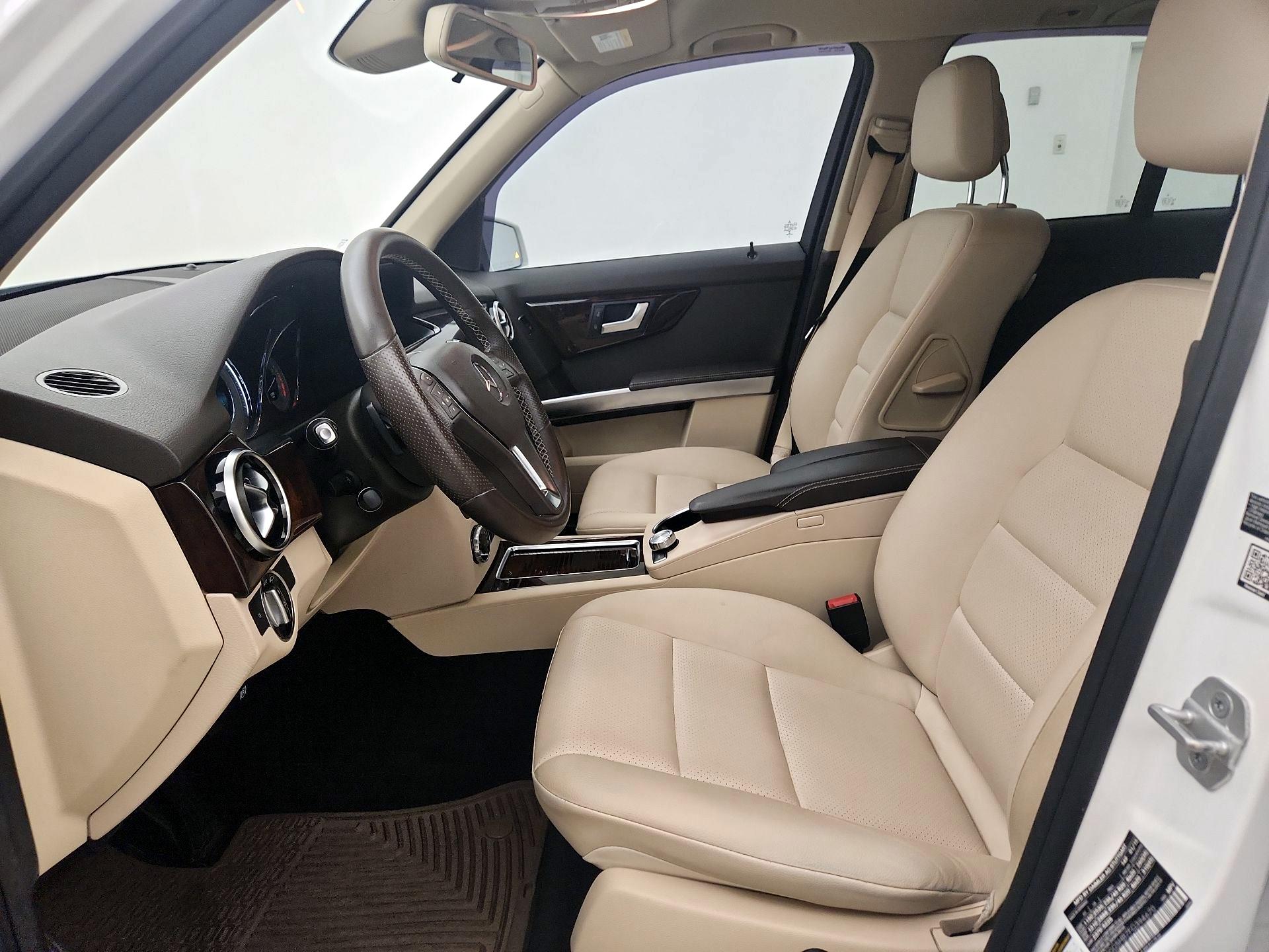 Thumbnail: 2015 Mercedes-Benz GLK - 11