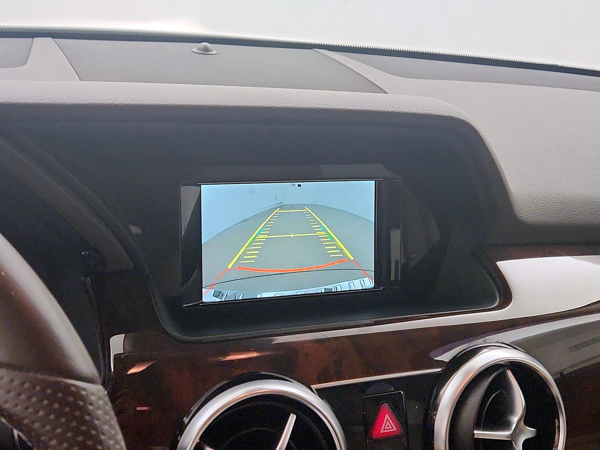 Thumbnail: 2015 Mercedes-Benz GLK - 14