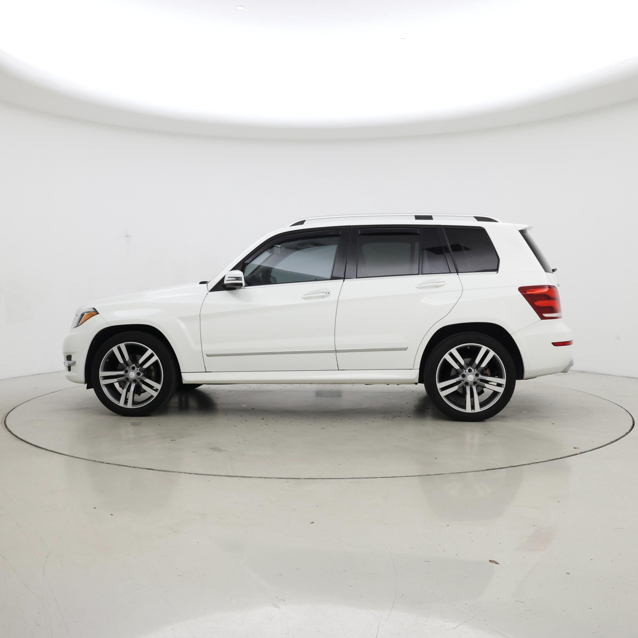 Thumbnail: 2015 Mercedes-Benz GLK - 3