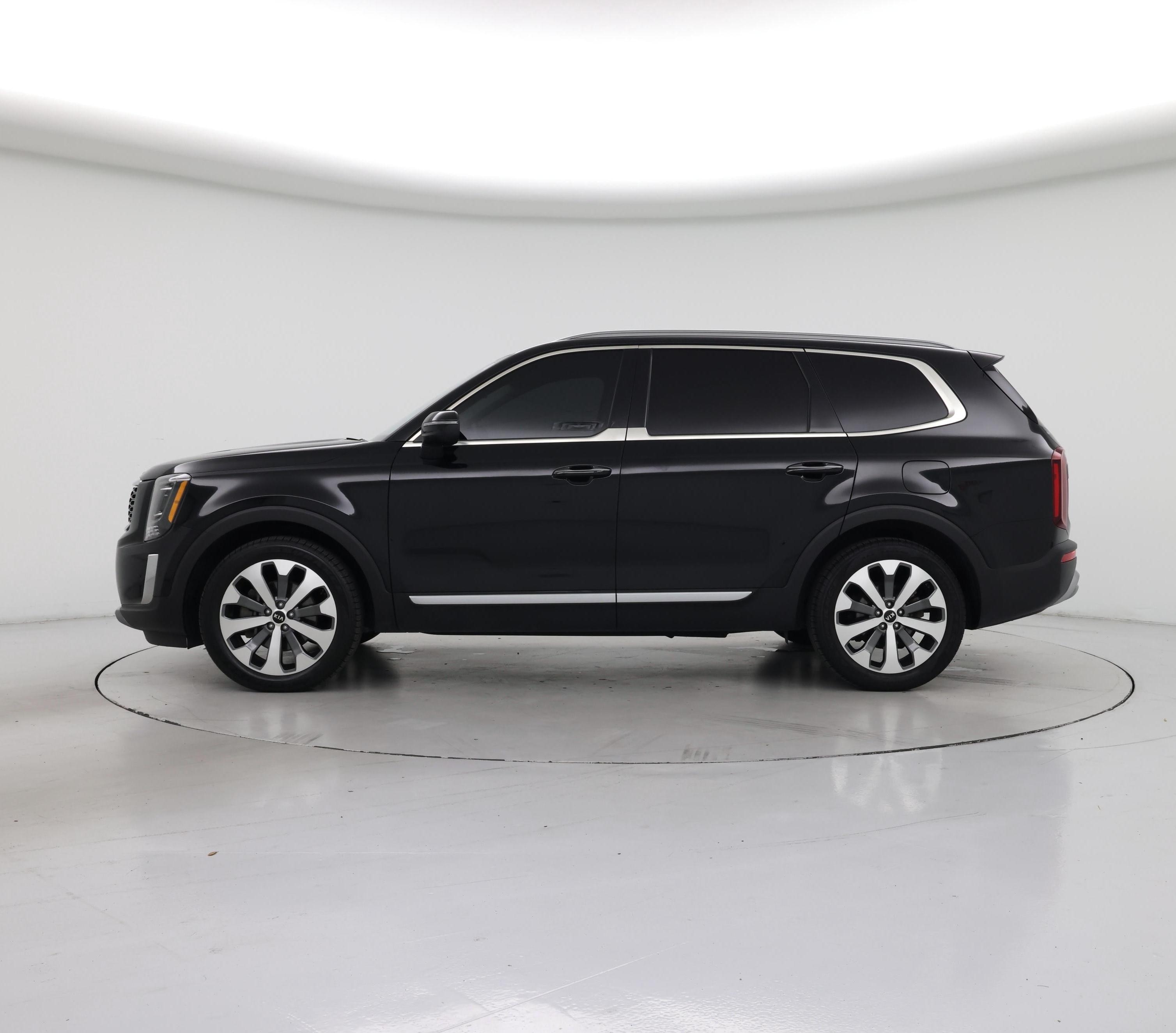 Thumbnail: 2020 Kia Telluride - 3