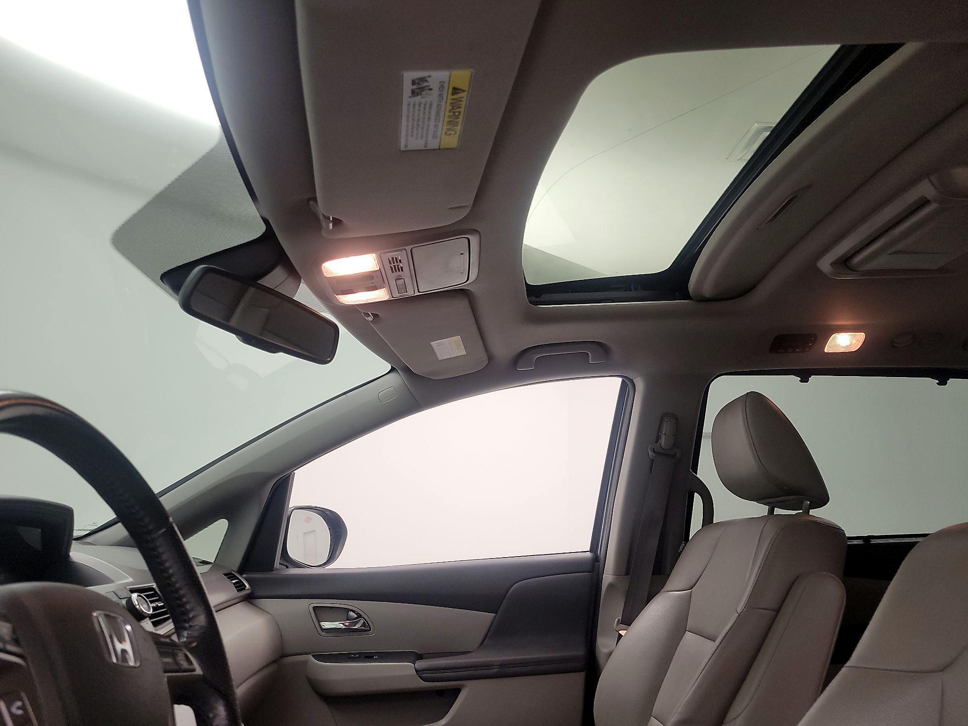 Thumbnail: 2016 Honda Odyssey - 19