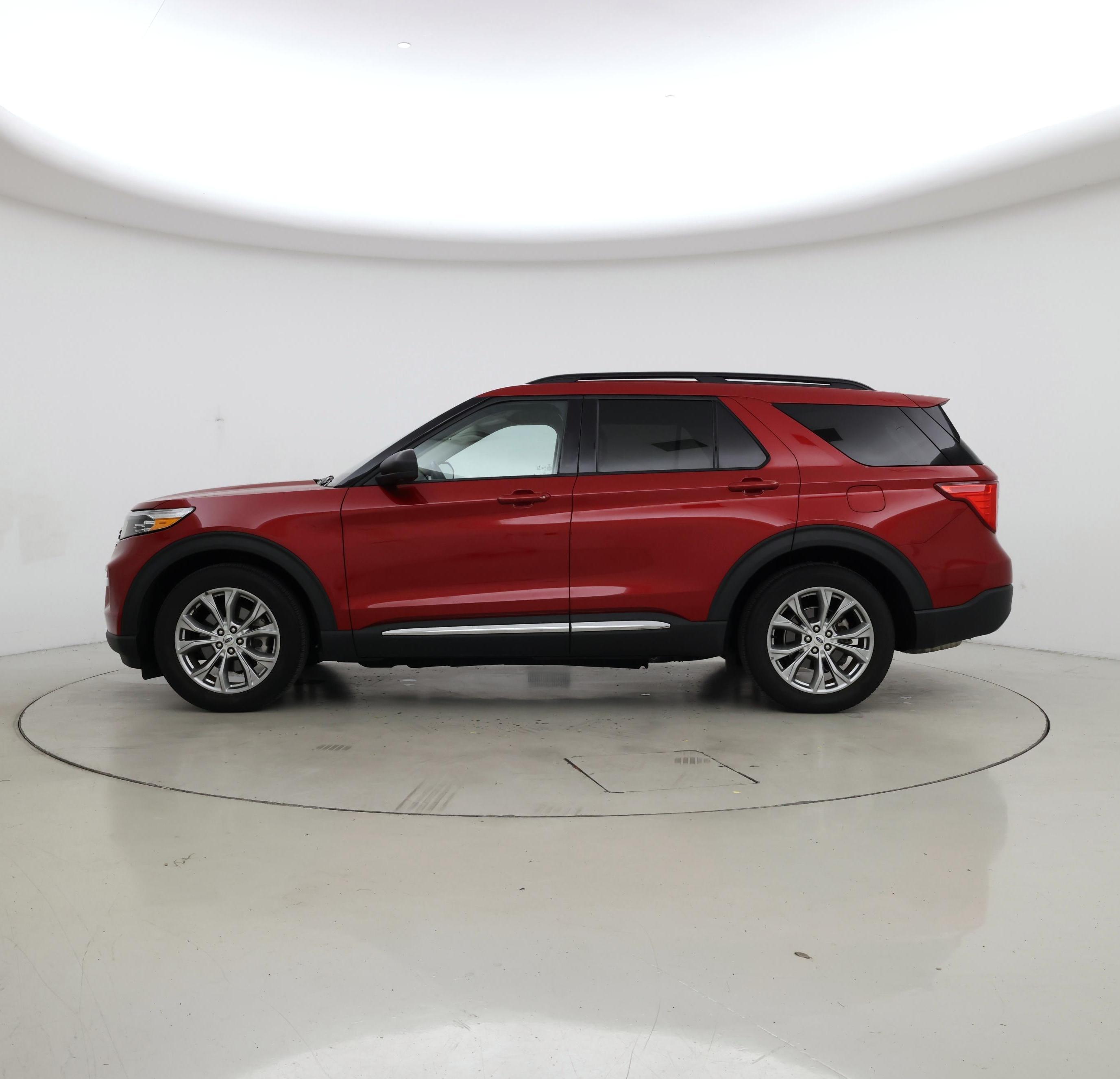 Thumbnail: 2022 Ford Explorer - 3