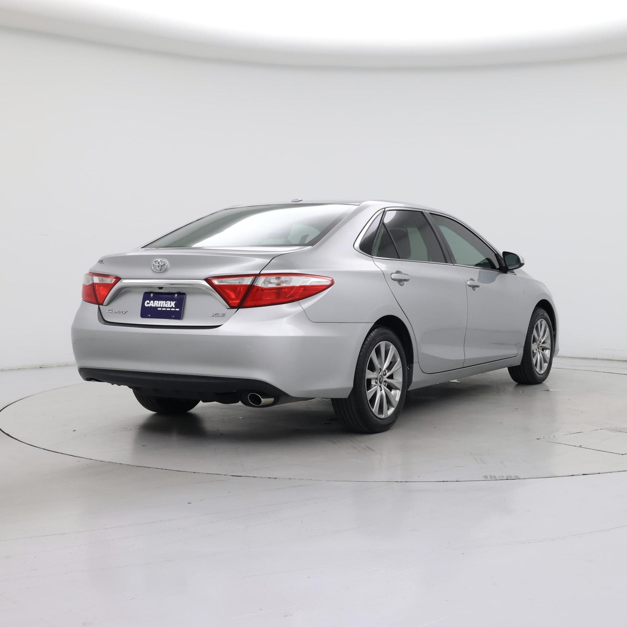 Thumbnail: 2015 Toyota Camry - 8