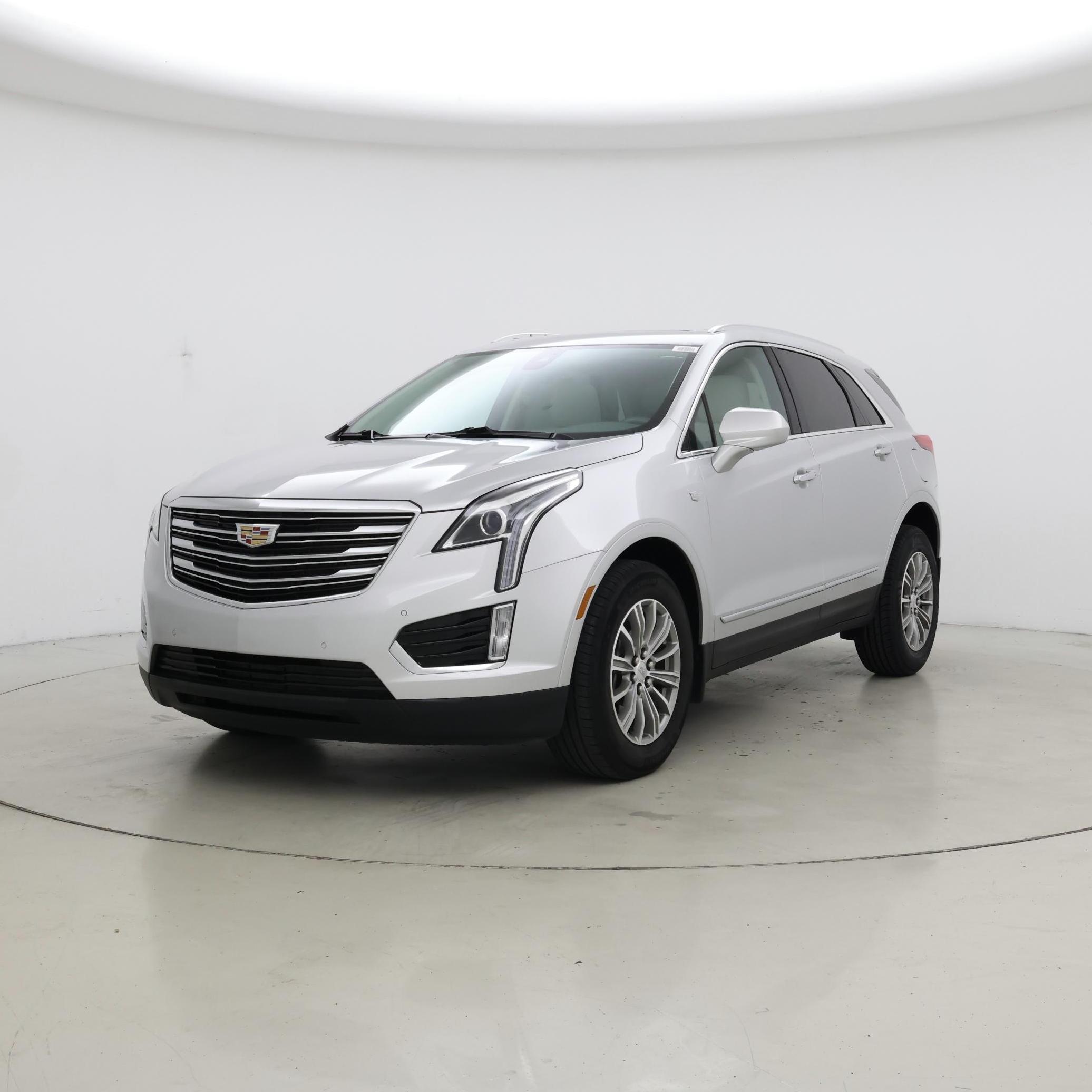 Thumbnail: 2017 Cadillac XT5 - 4