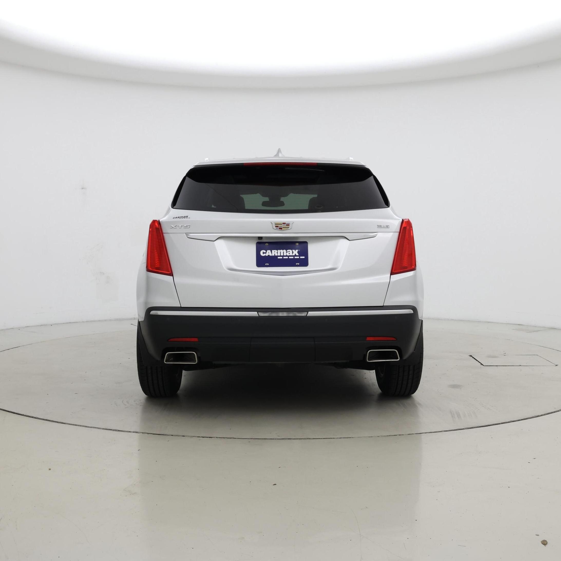 Thumbnail: 2017 Cadillac XT5 - 6