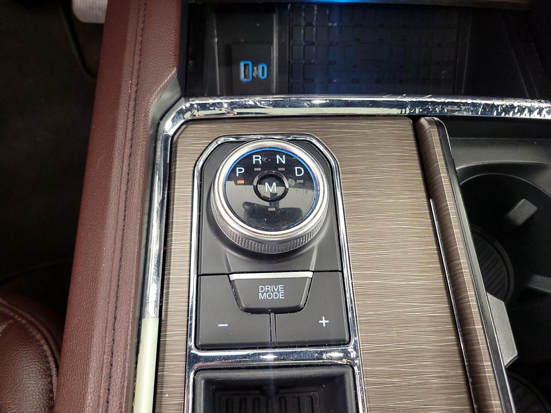 Thumbnail: 2023 Ford Expedition - 18