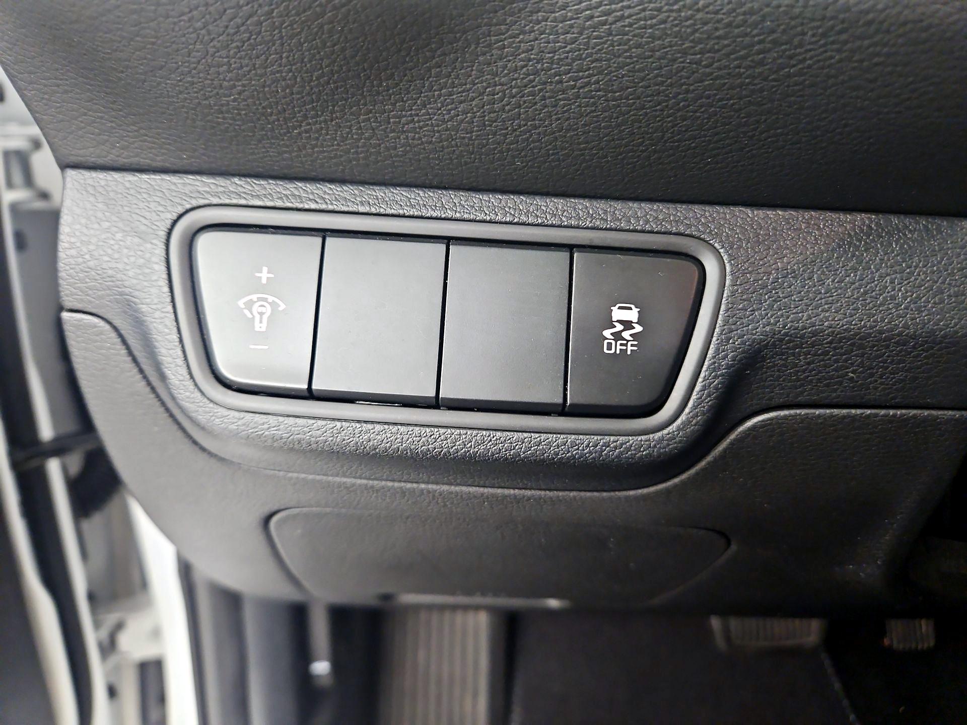 Thumbnail: 2024 Kia Forte - 13