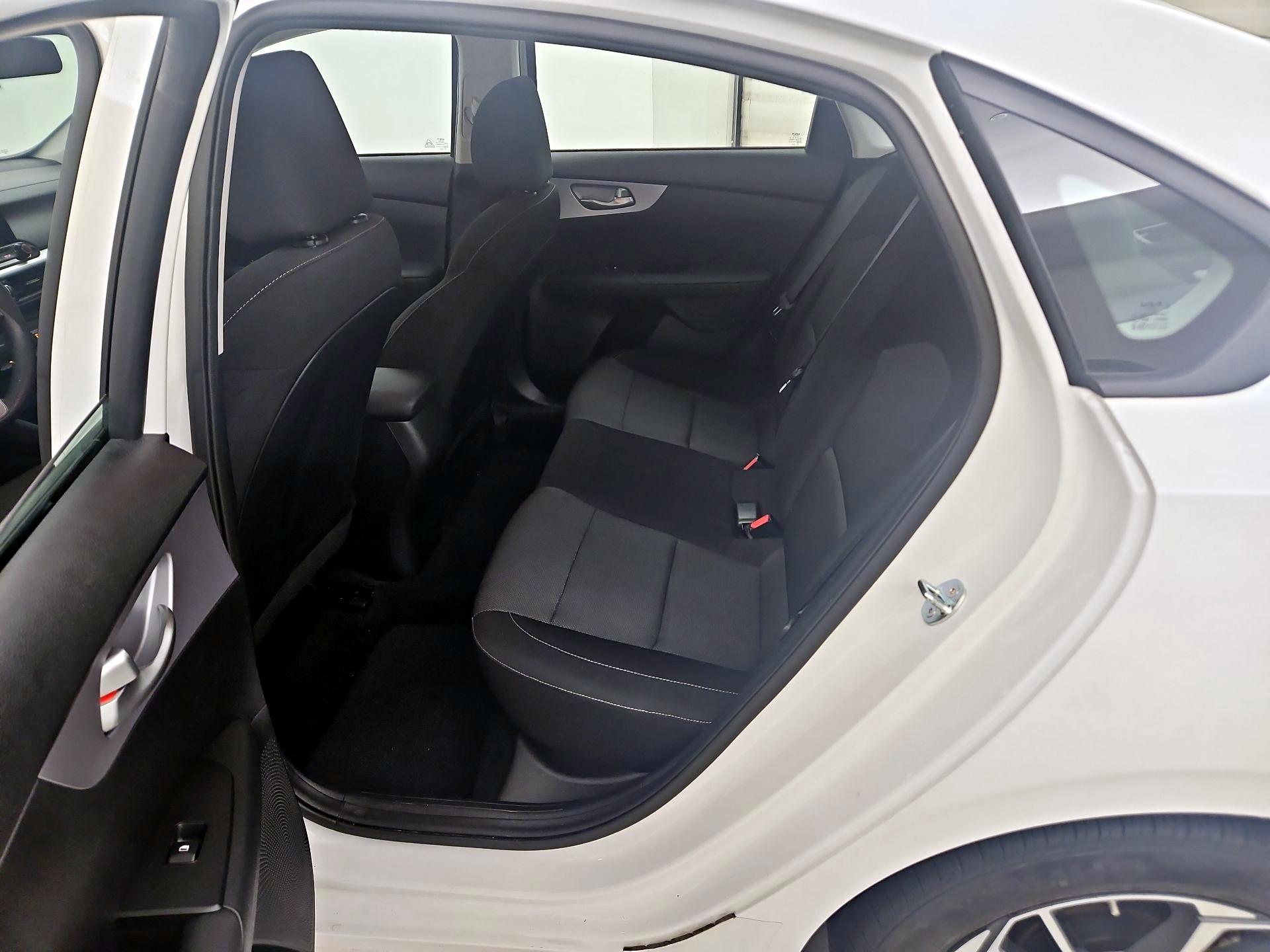 Thumbnail: 2024 Kia Forte - 19