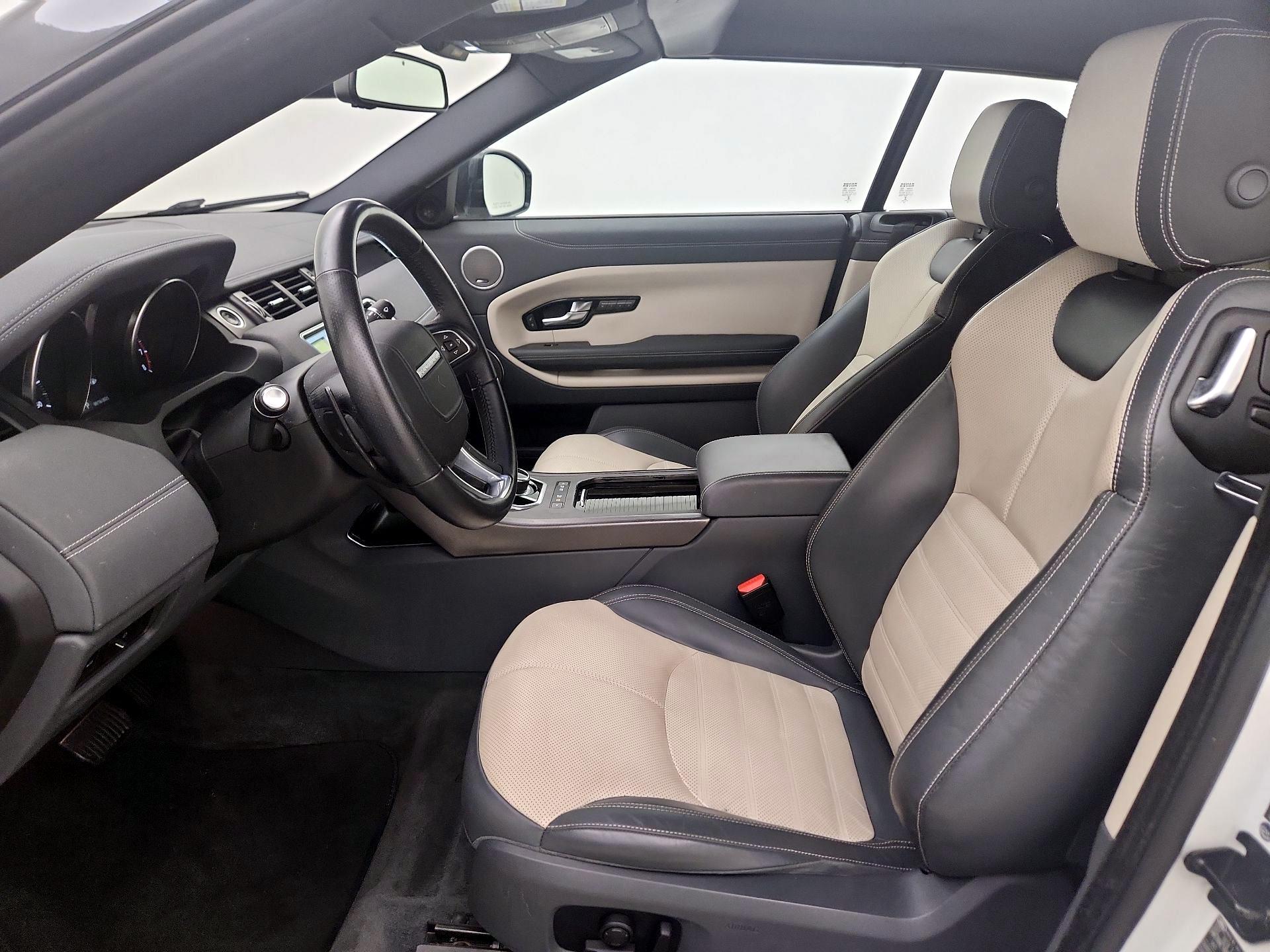 Thumbnail: 2019 Land Rover Range Rover Evoque - 11