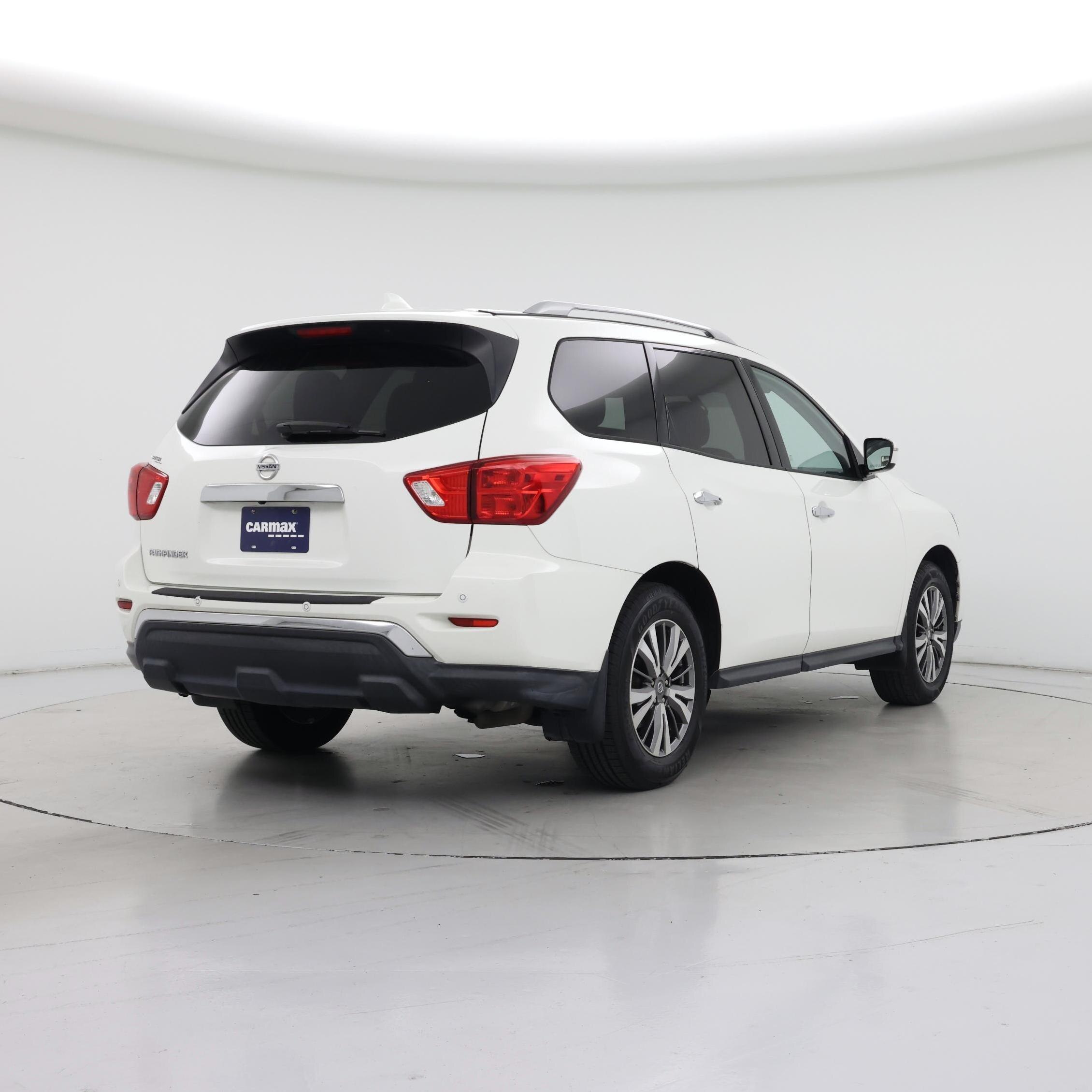 Thumbnail: 2019 Nissan Pathfinder - 8