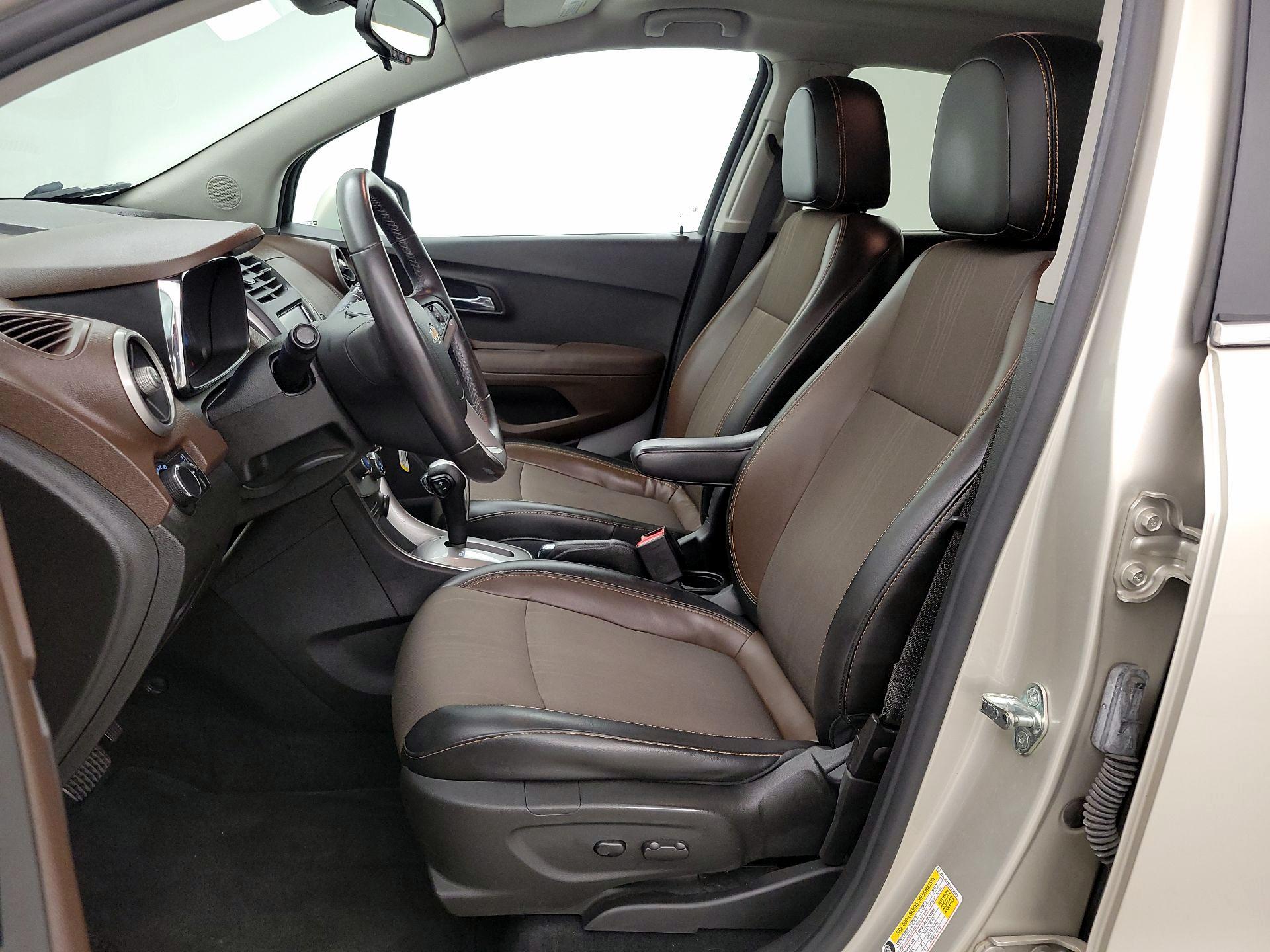 Thumbnail: 2016 Chevrolet Trax - 11