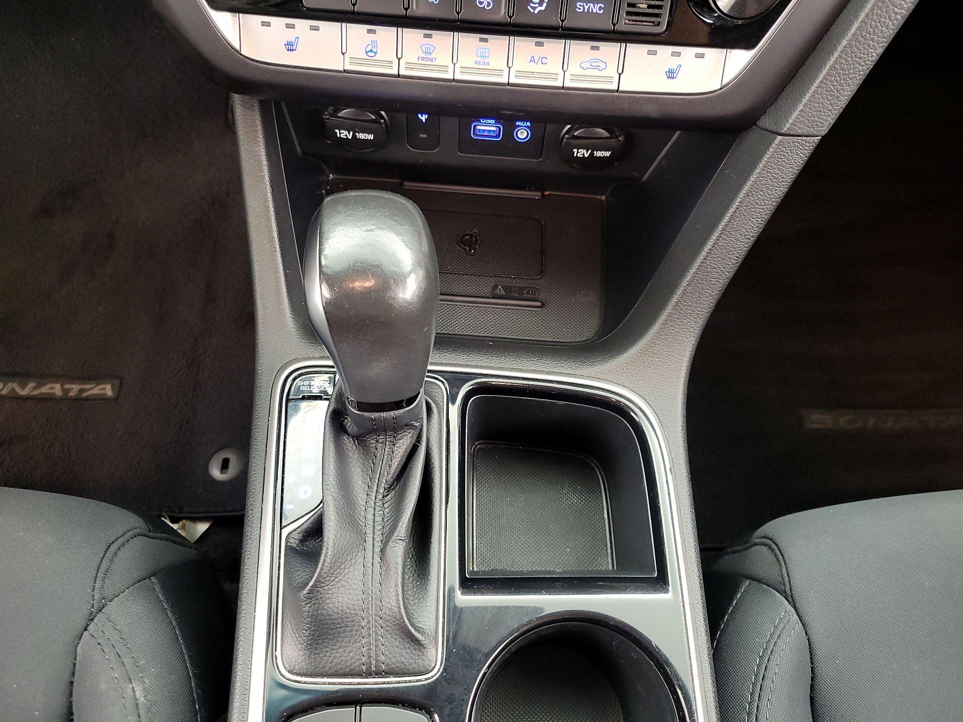 Thumbnail: 2019 Hyundai Sonata - 17