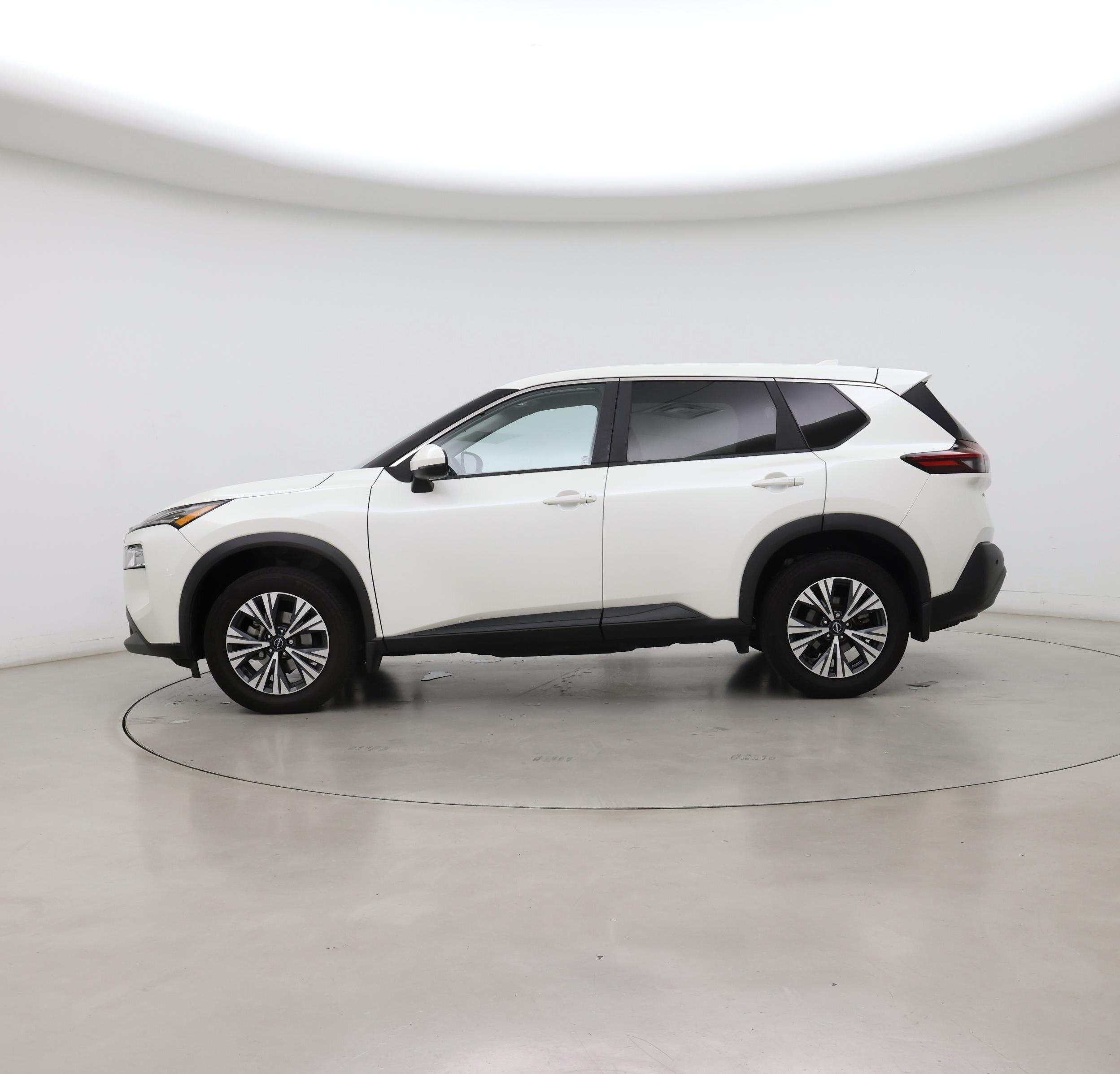 Thumbnail: 2022 Nissan Rogue - 3